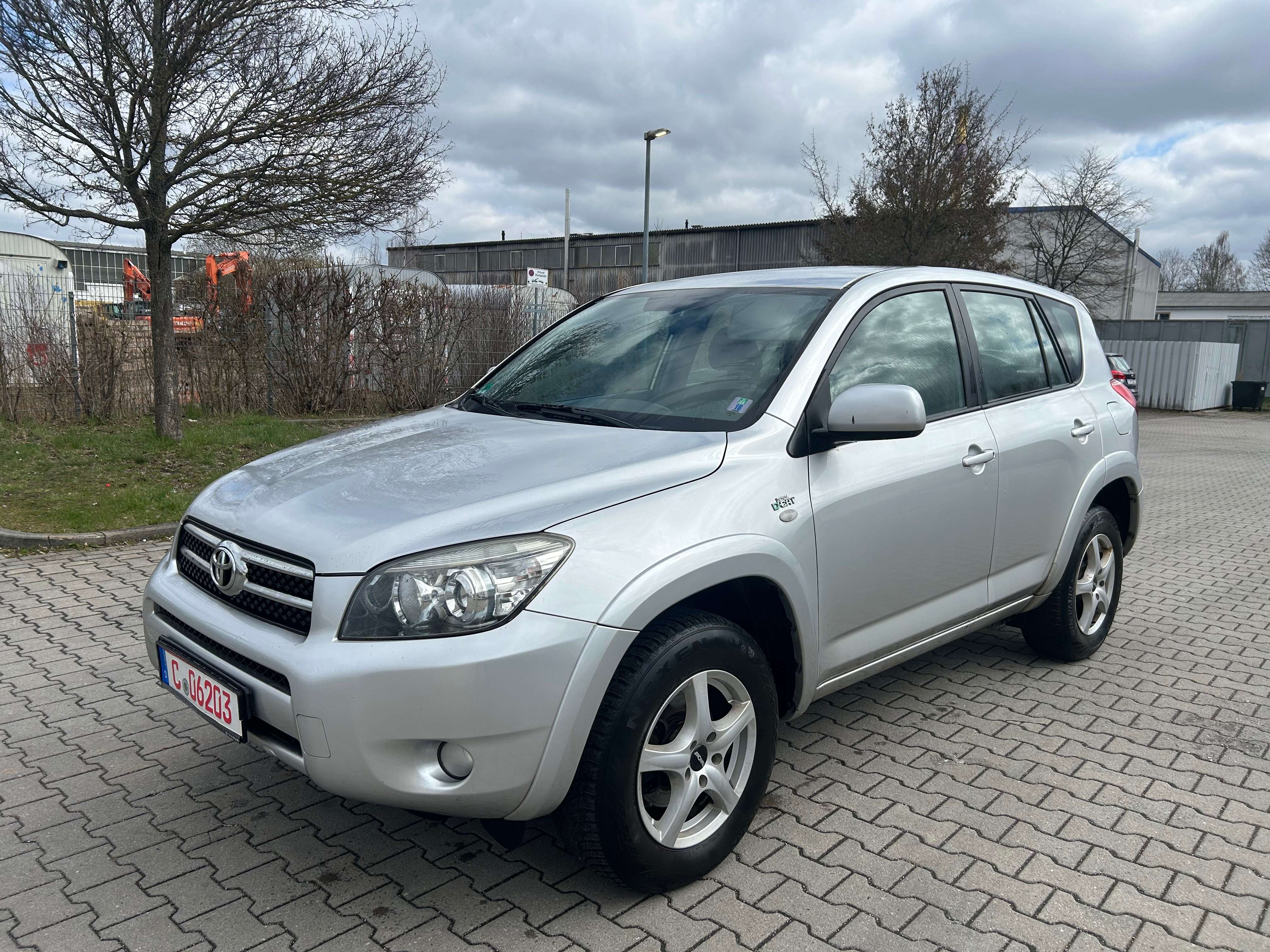 Second hand Toyota Rav4 