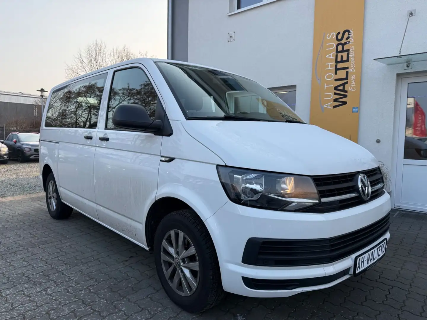 Volkswagen T6 Multivan =1.Hand-Mwst-Scheckheft-AHK-Automatik Blanc - 1