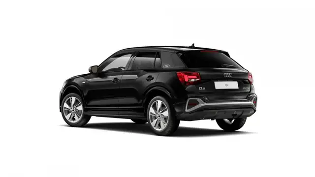 Audi Q2 view 5