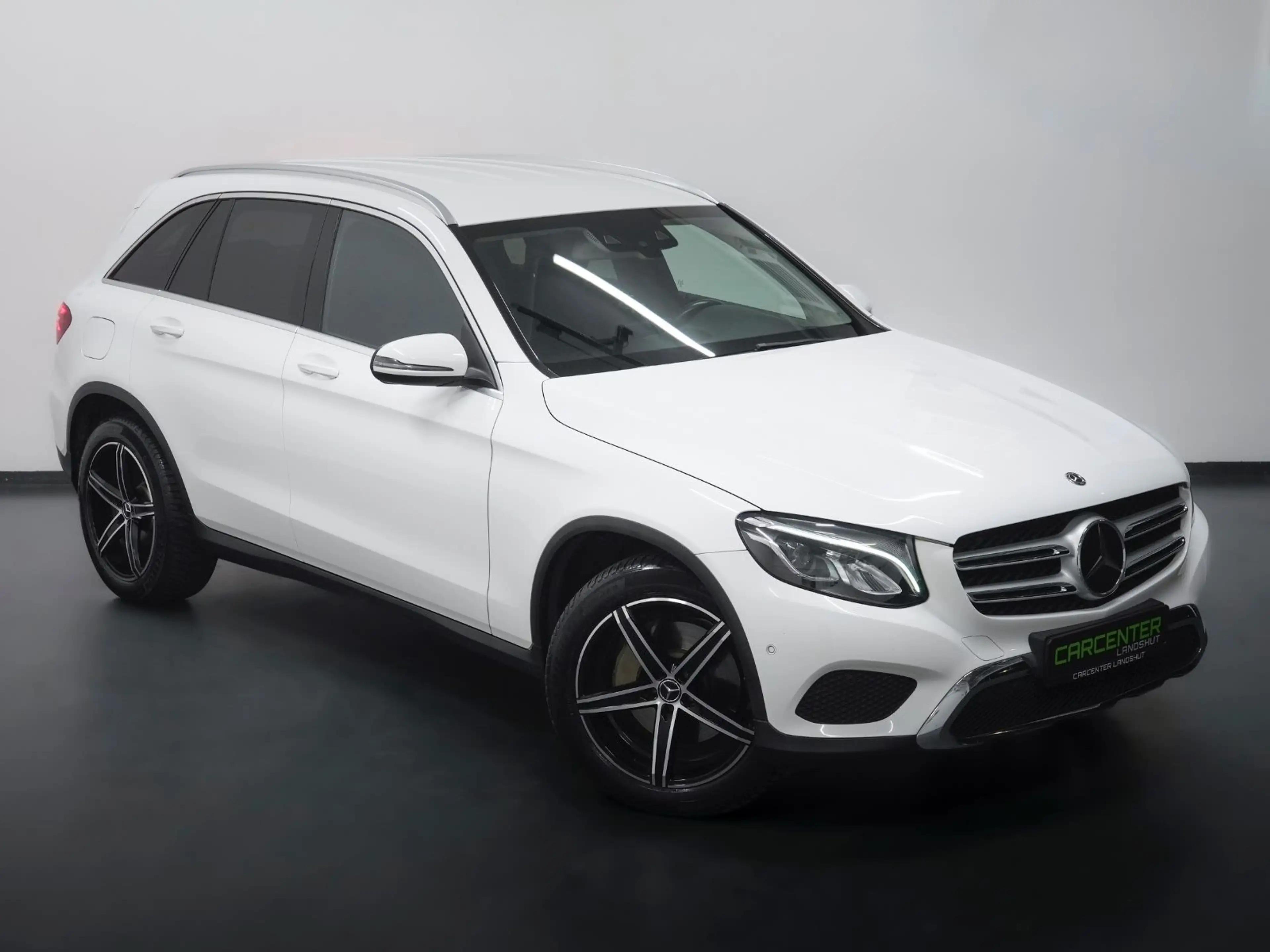 Mercedes-Benz GLC 250 d 4MATIC DISTRONIC/KEYLESS/AHK/NAVI/R-KAM — photo 8