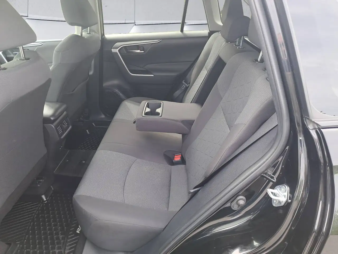 Toyota RAV 4 photo Toyota RAV 4