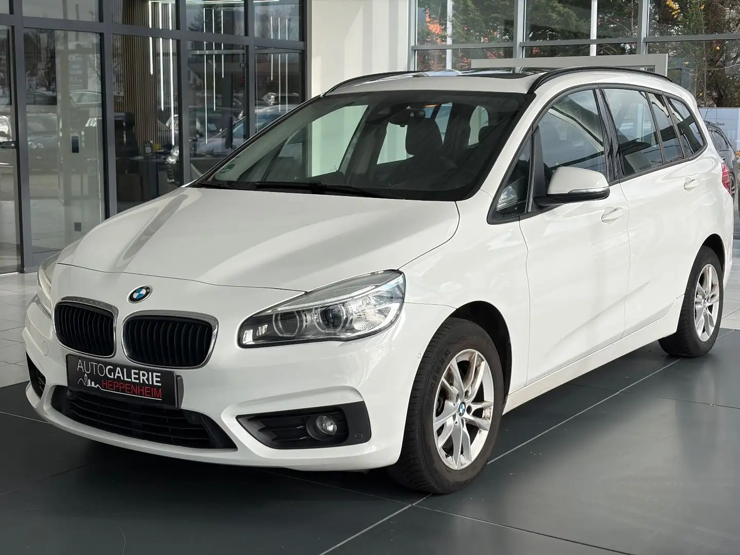 BMW 218 218Gran Tourer Advantage/NAV/PAN/SHZ/AHK/7SITZER Blanc - 1