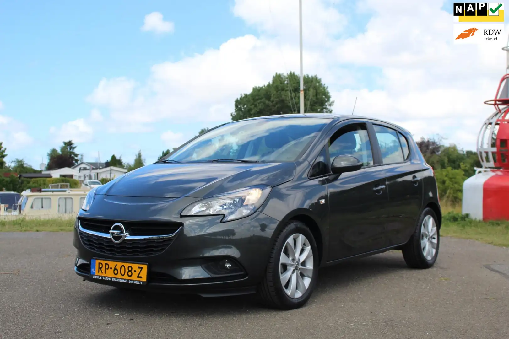 Opel Corsa 1.4 Favourite *NAP *NAVI *CRUISE Grijs - 1