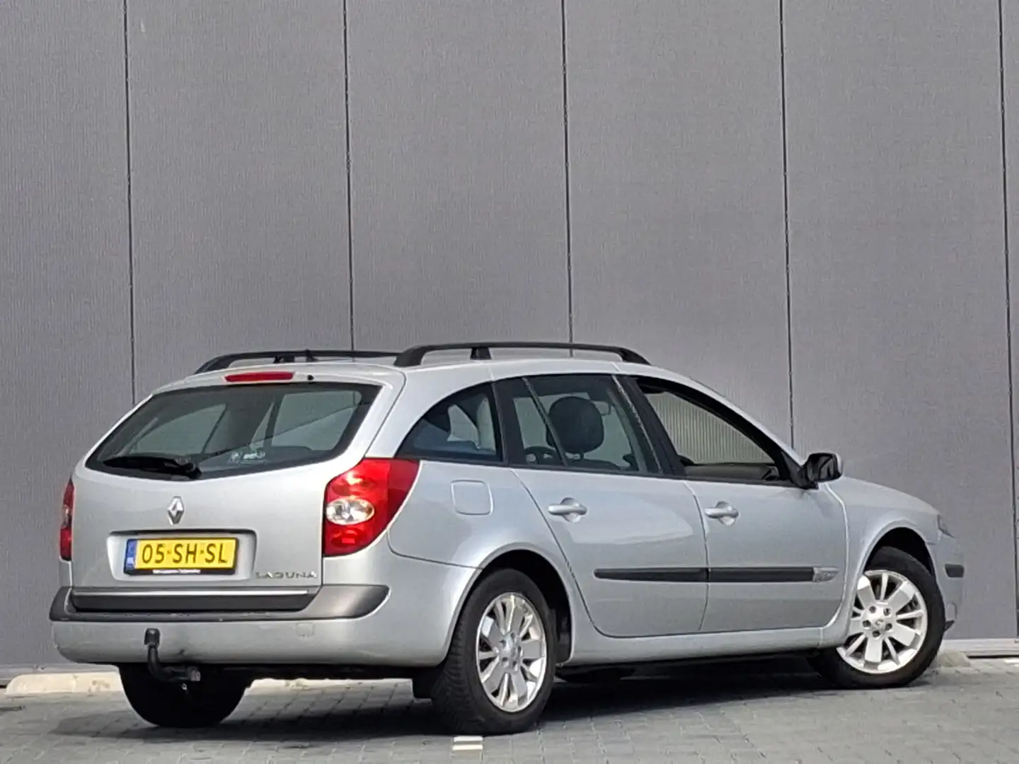 Renault Laguna Grand Tour 2.0-16V Dynamique | Navi | Cruise | Tre Grijs - 2