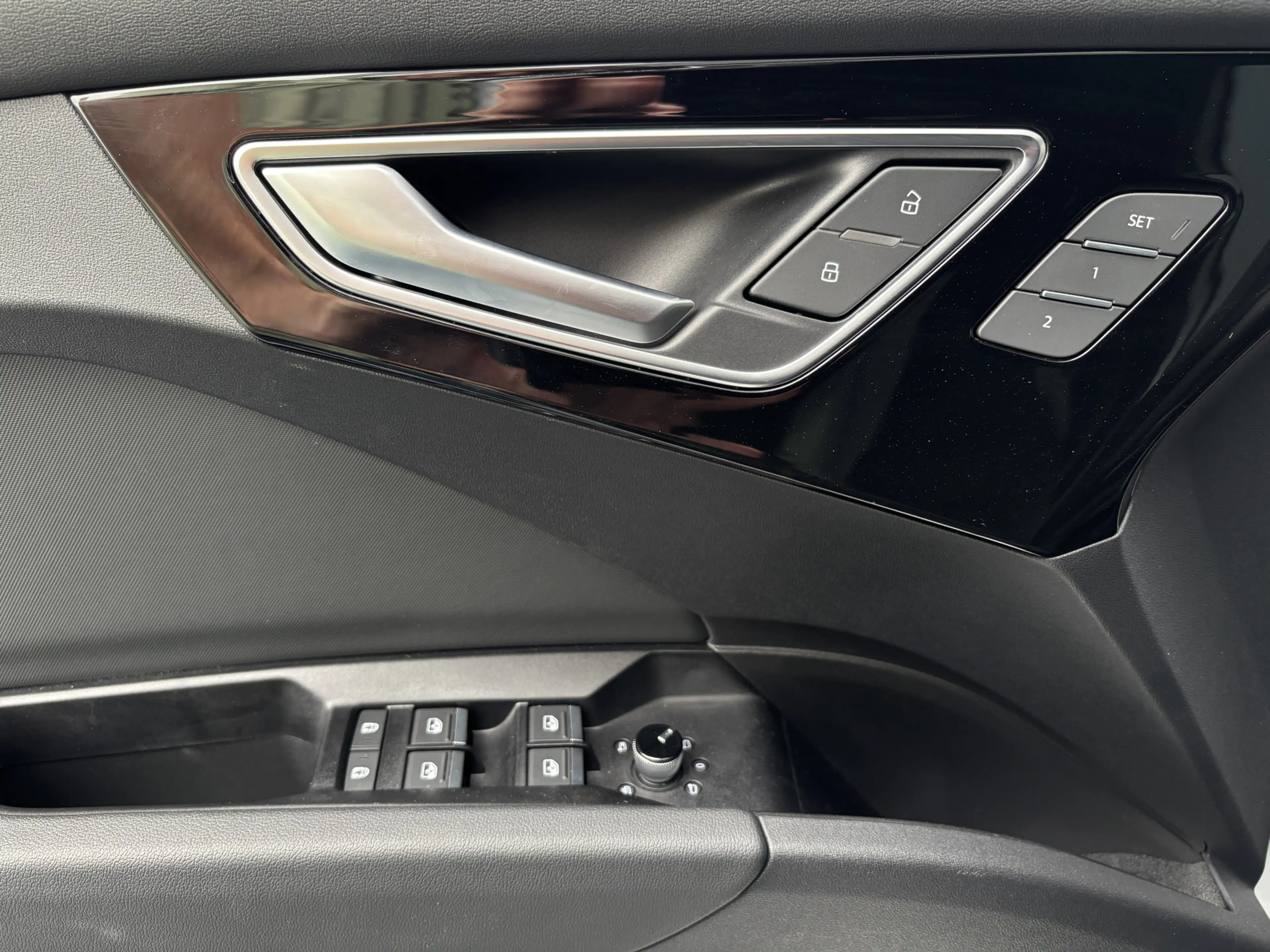 Audi Q4 e-tron Sportback 40 S-line Competition 77 kWh Pano — photo 11