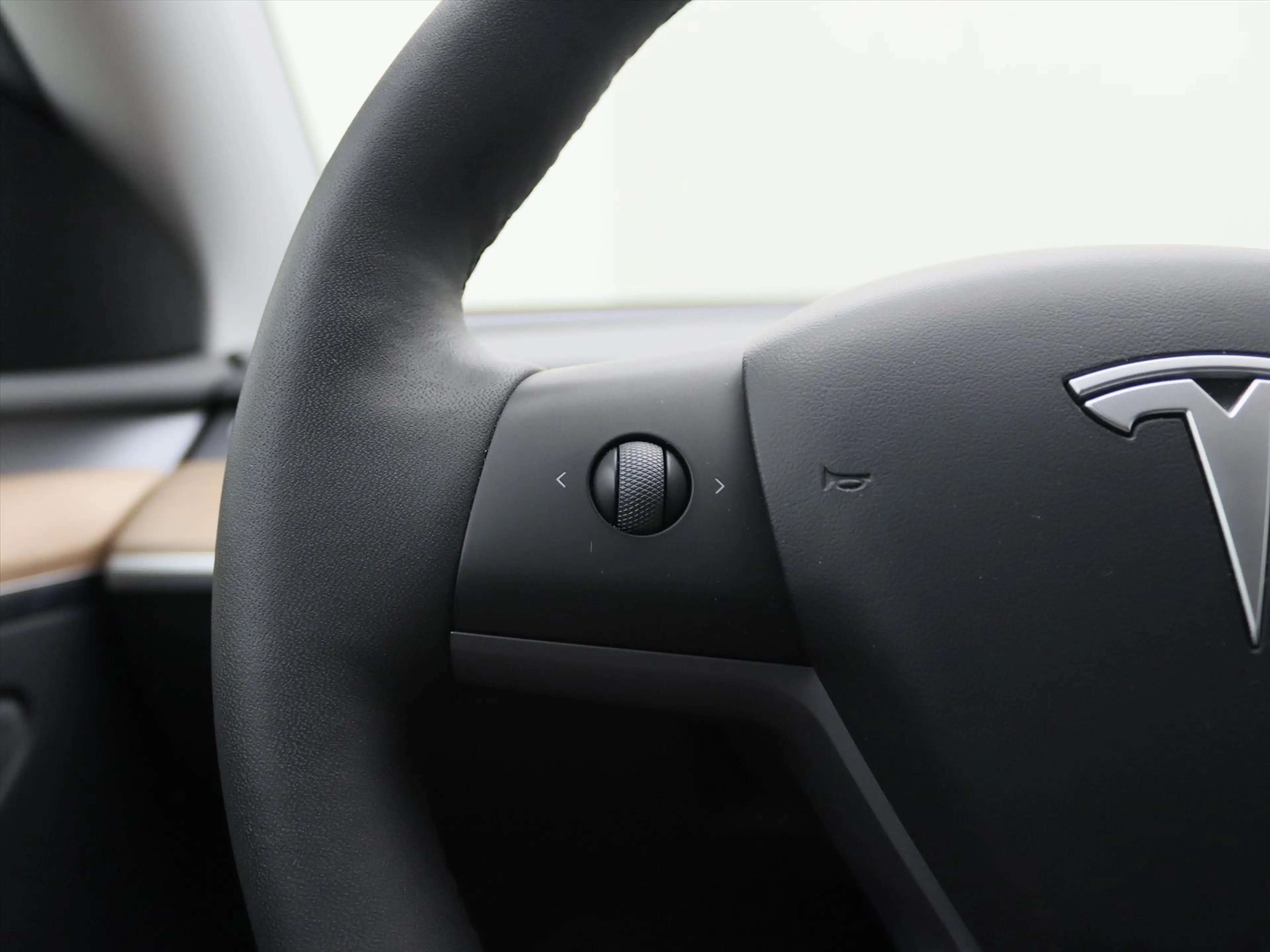 Tesla Model Y Long Range AWD 75kWh 351pk 93.7% SoH [ TREKHAAK+AM — photo 22