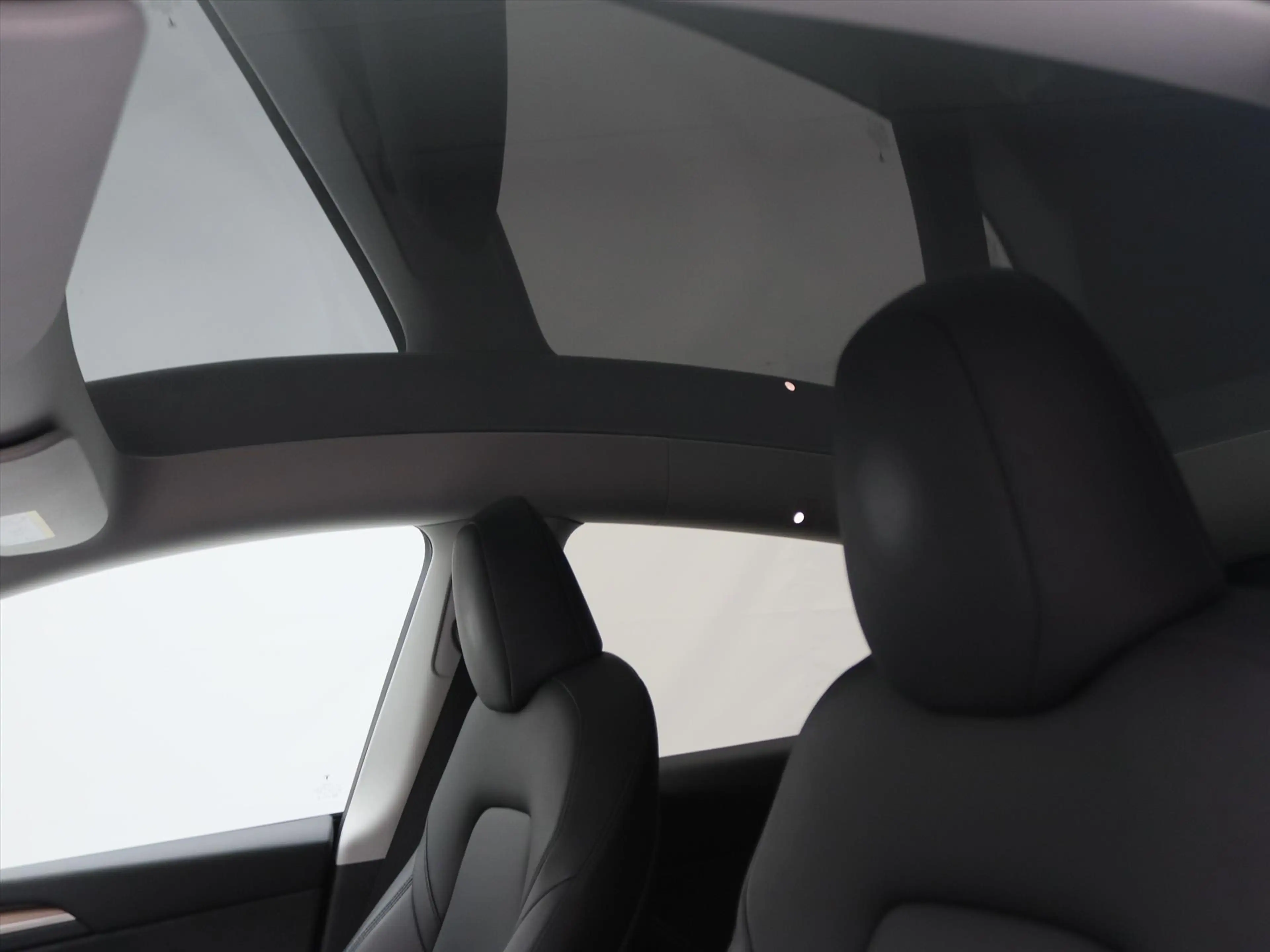 Tesla Model Y Long Range AWD 75kWh 351pk 93.7% SoH [ TREKHAAK+AM — photo 34