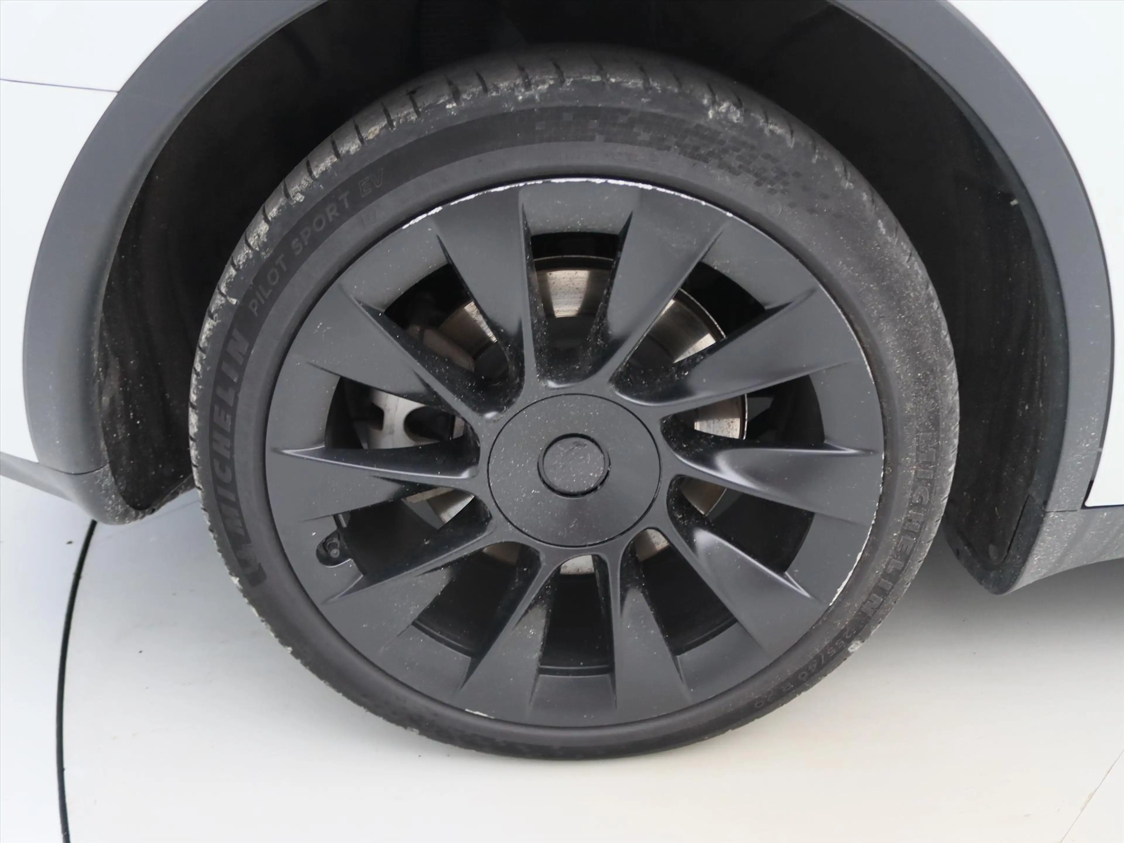 Tesla Model Y Long Range AWD 75kWh 351pk 93.7% SoH [ TREKHAAK+AM — photo 9