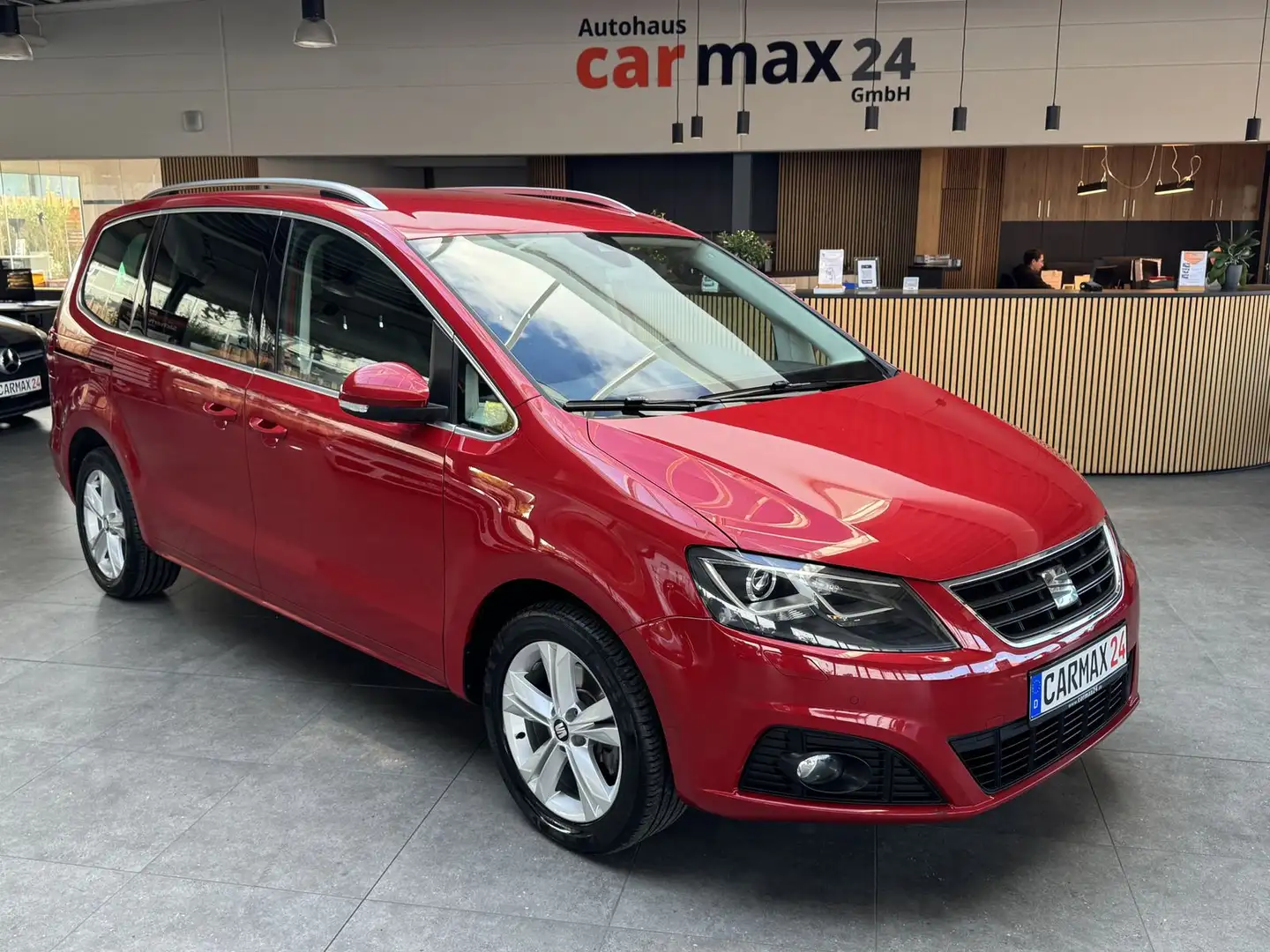 SEAT Alhambra 2.0TDI Style Alcanta*Plus*AHK*FullLink* Rood - 1