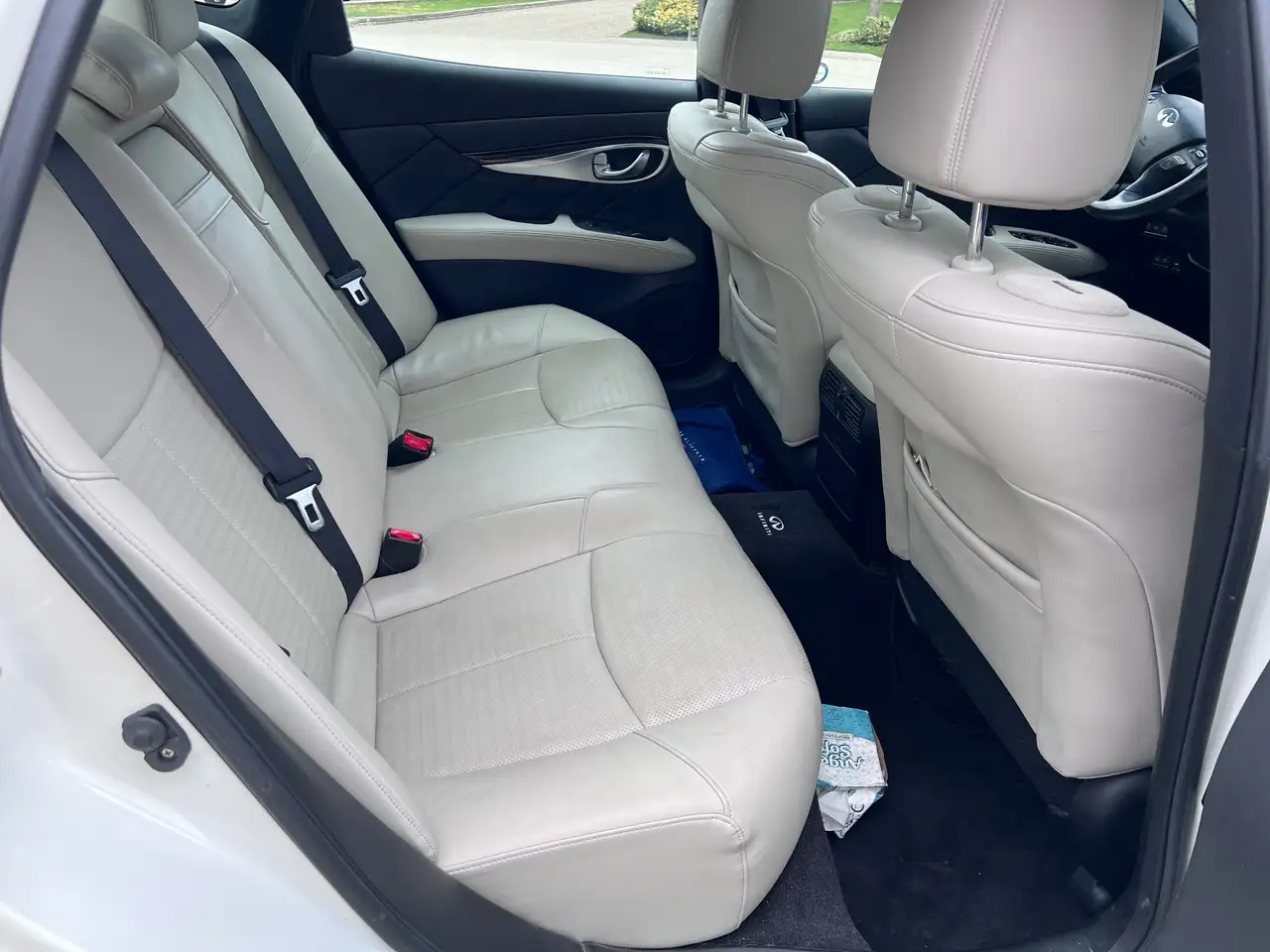 Infiniti M снимка Infiniti M