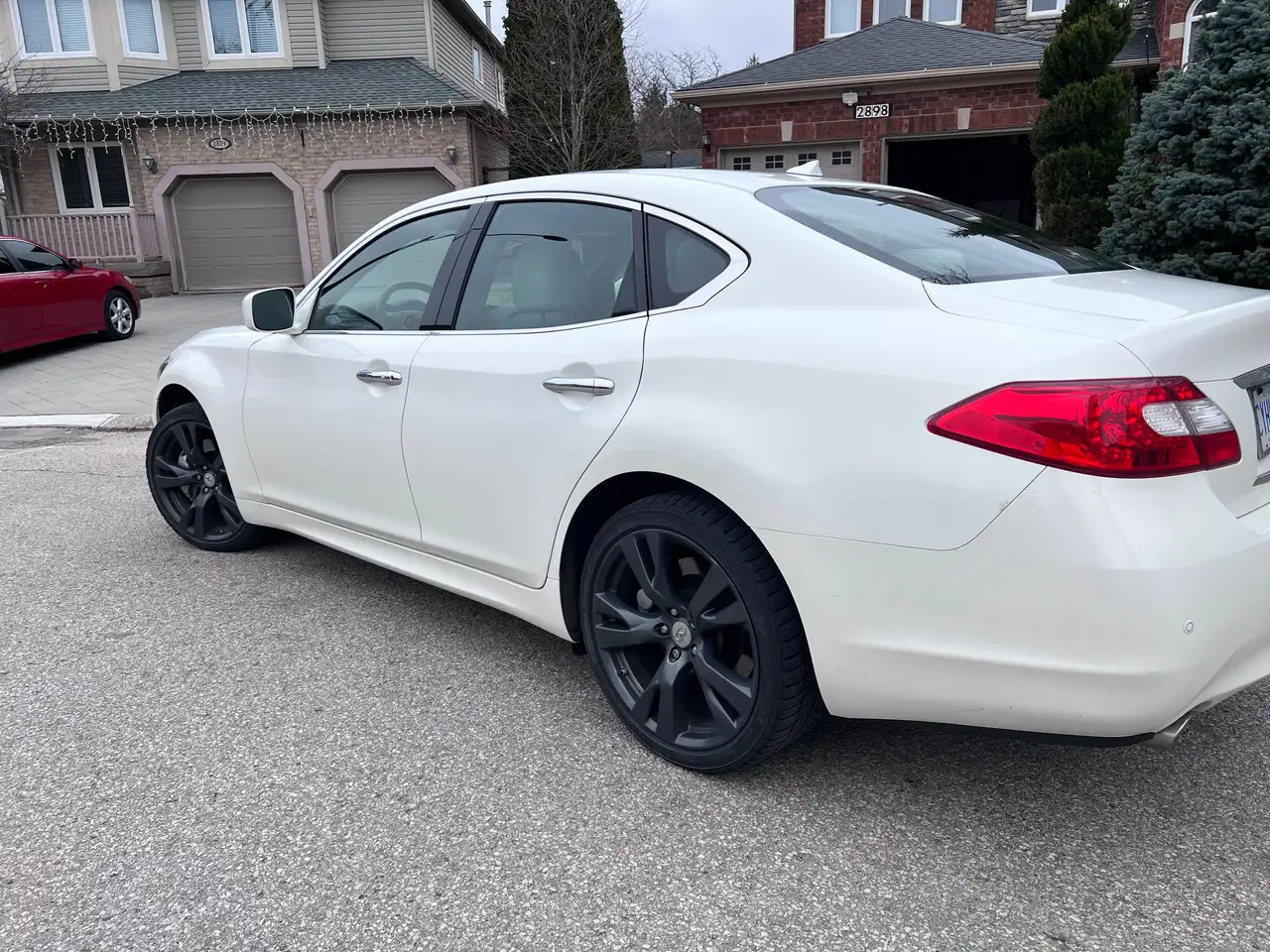 Infiniti M снимка Infiniti M