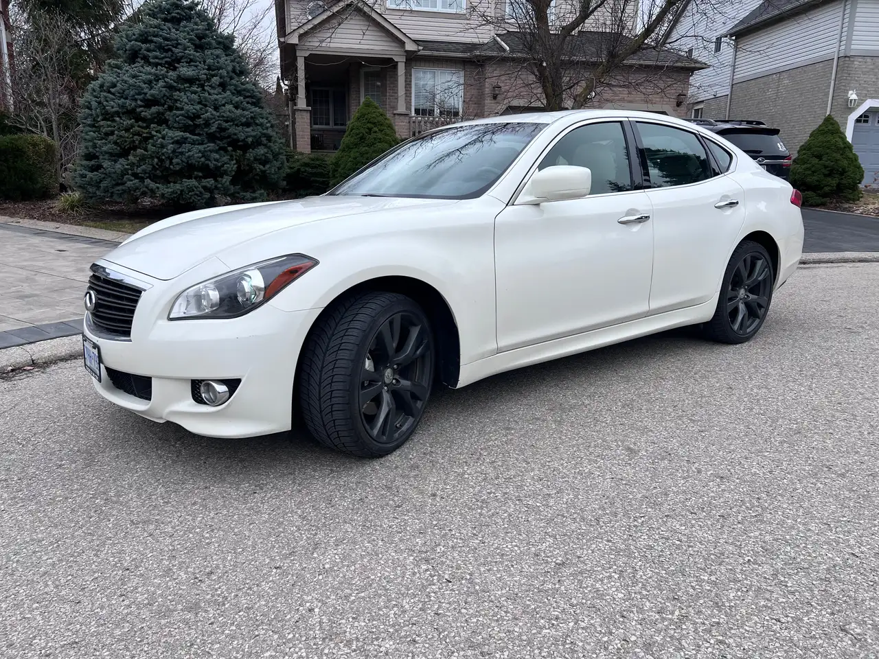 2013 Infiniti M