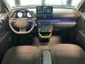 Hyundai Inster Cross EV 49 kWh KlimaA Navi KAM PDC SHZ Schwarz - thumbnail 11