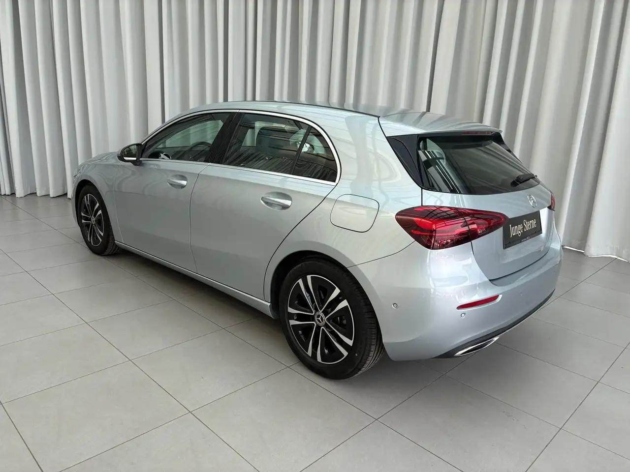 Mercedes-Benz A 180 Kompaktlimousine Progressive Winterp. 6