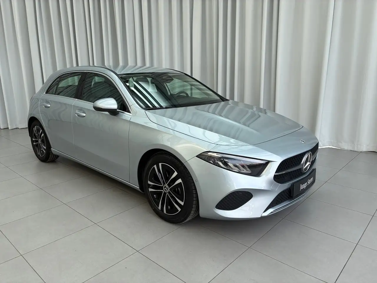 Mercedes-Benz A 180 Kompaktlimousine Progressive Winterp. 3