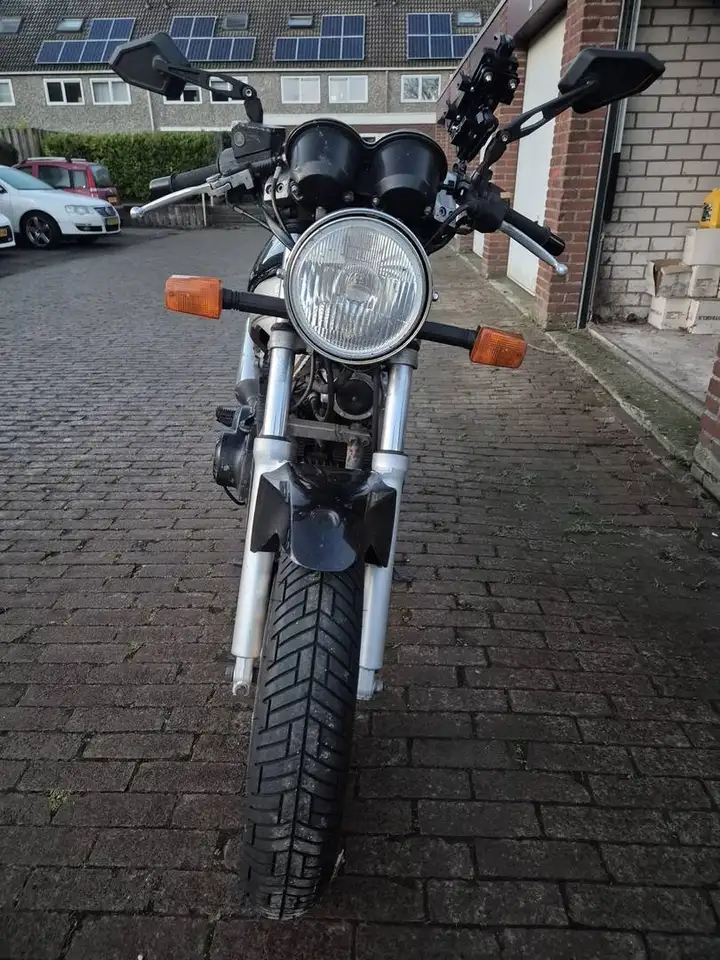 Suzuki GS 500