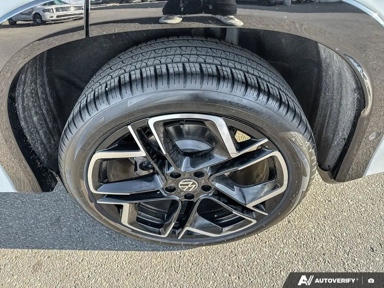 Volkswagen Tiguan снимка Volkswagen Tiguan