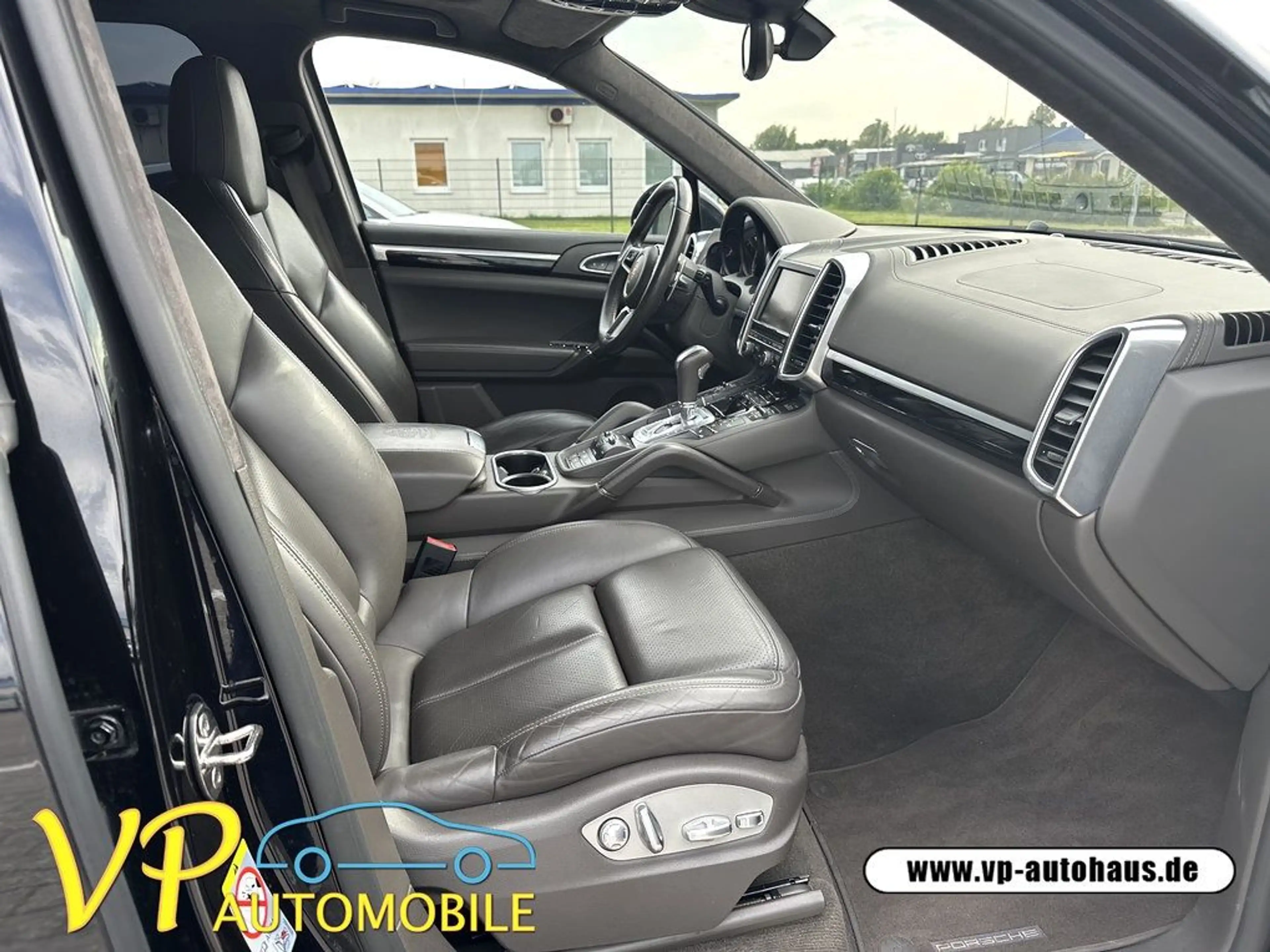 Porsche Cayenne Turbo AHK Pano LED — photo 6