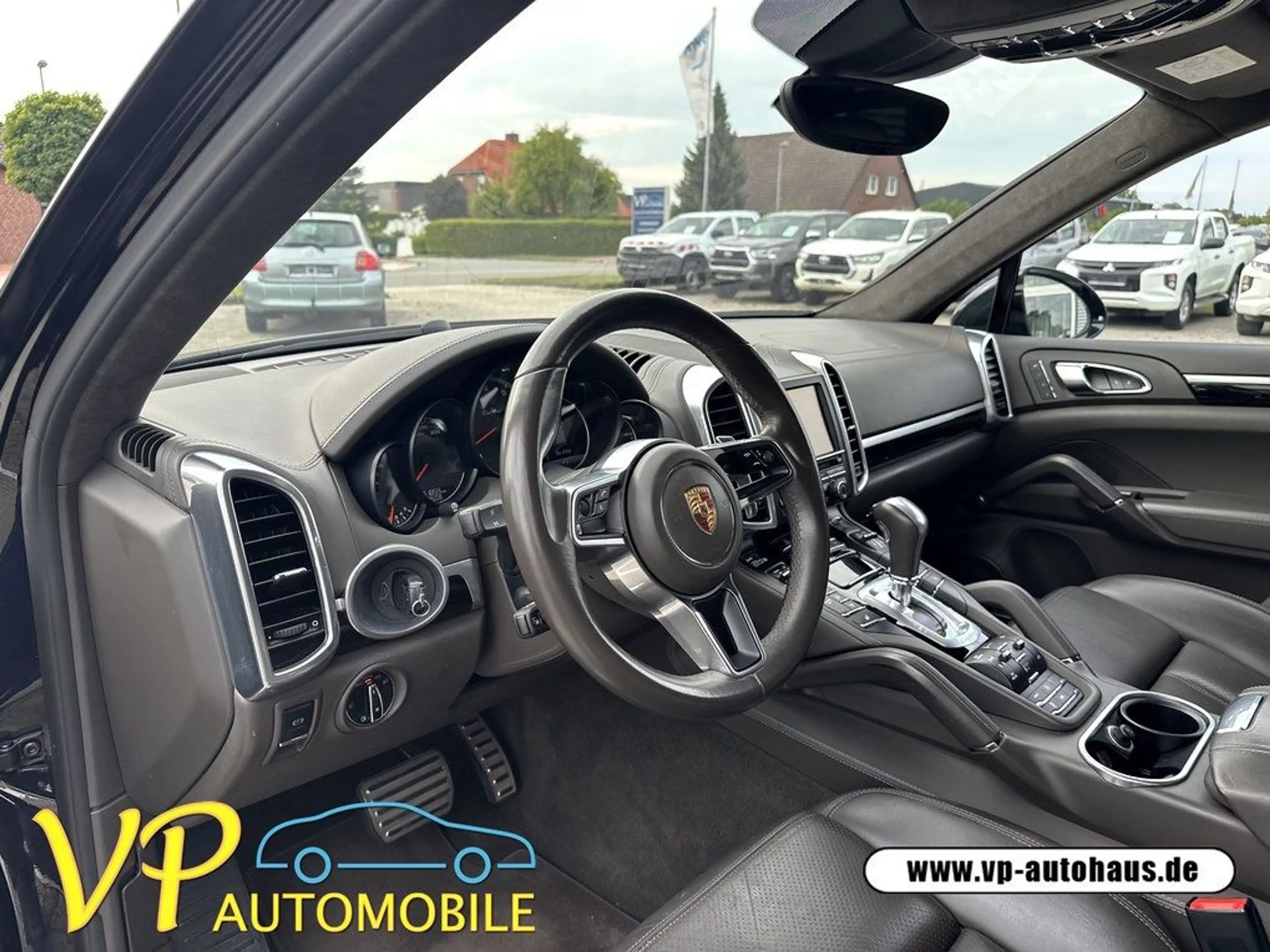 Porsche Cayenne Turbo AHK Pano LED — photo 13