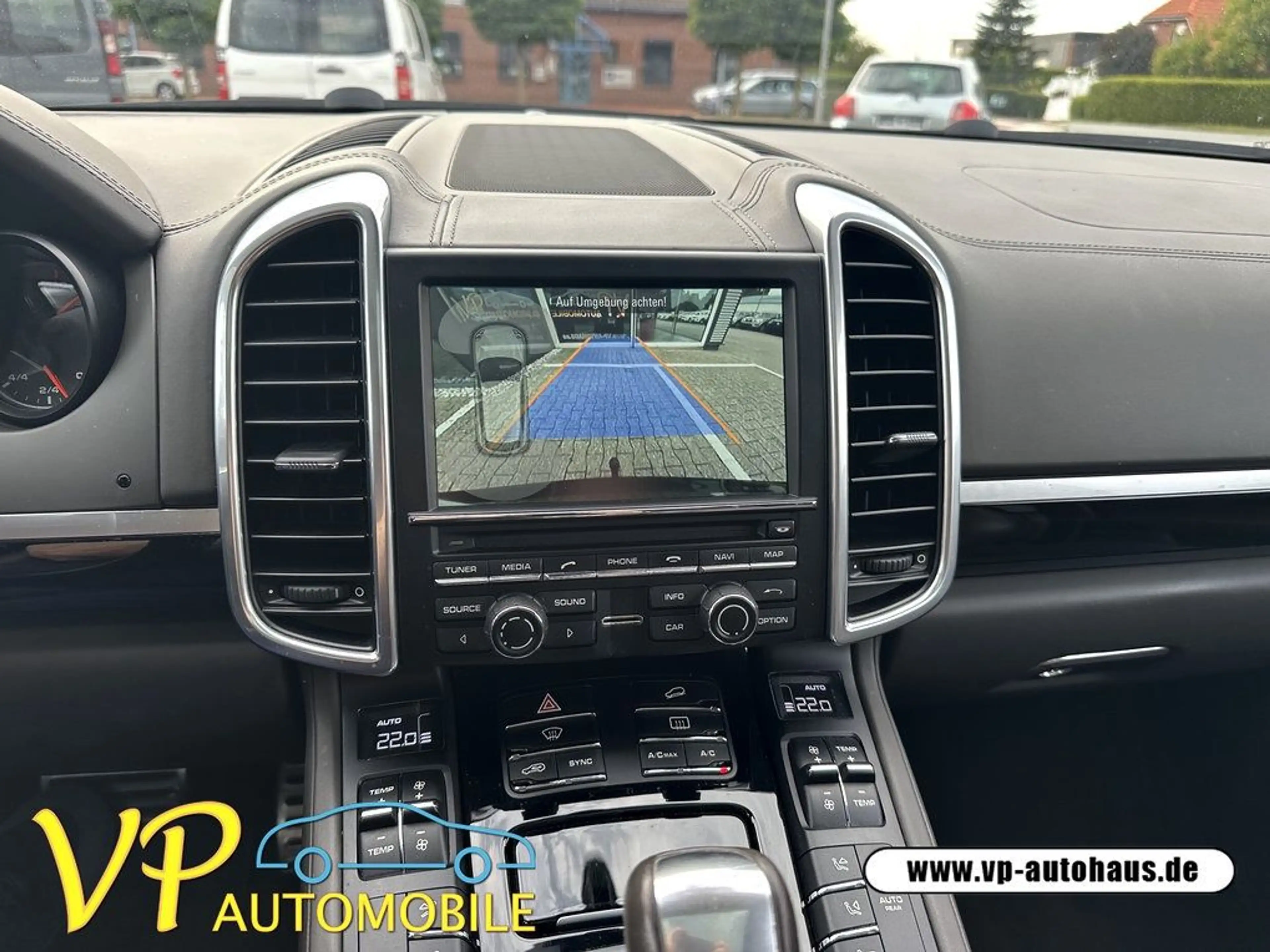 Porsche Cayenne Turbo AHK Pano LED — photo 15