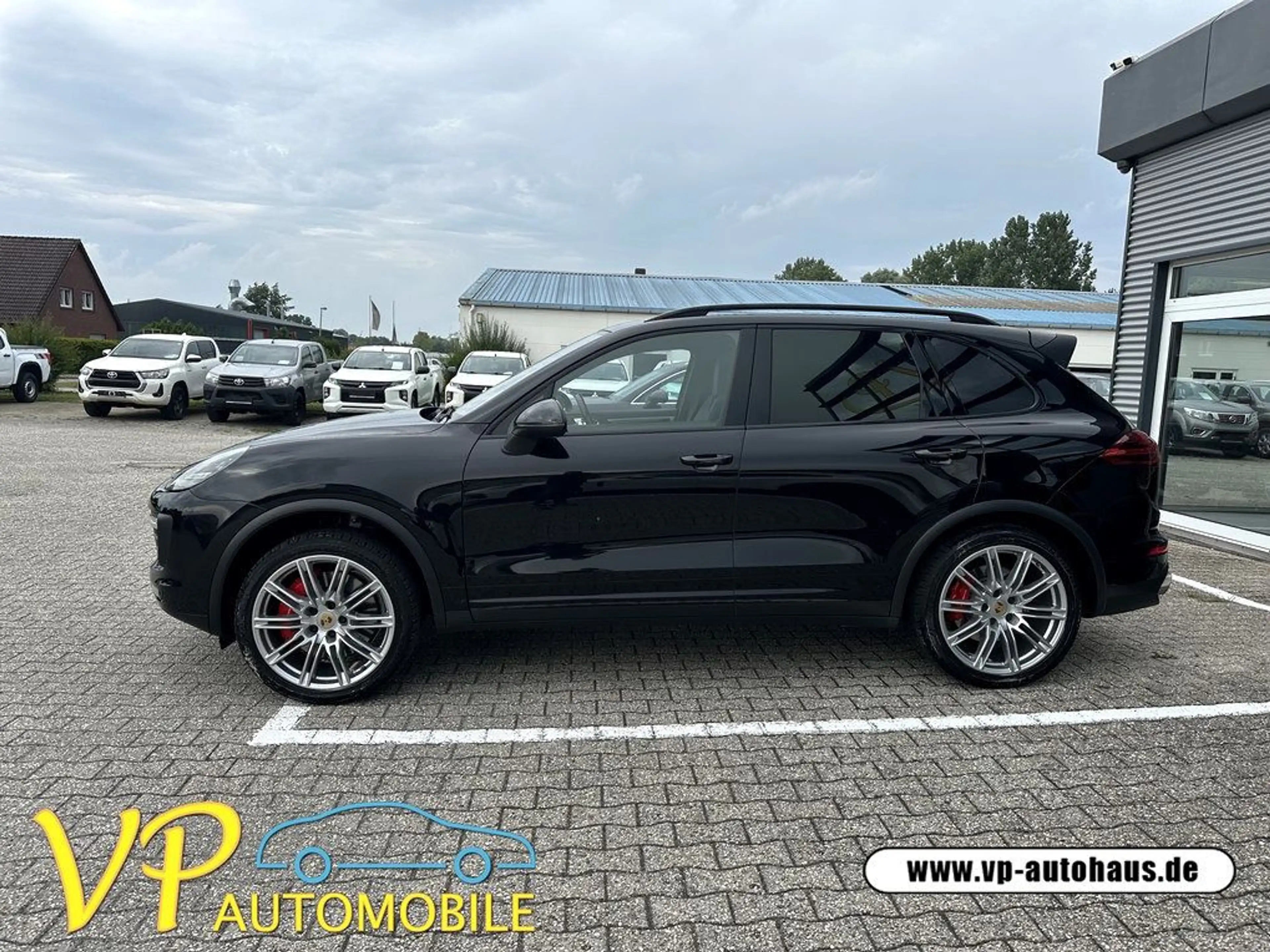Porsche Cayenne Turbo AHK Pano LED — photo 3
