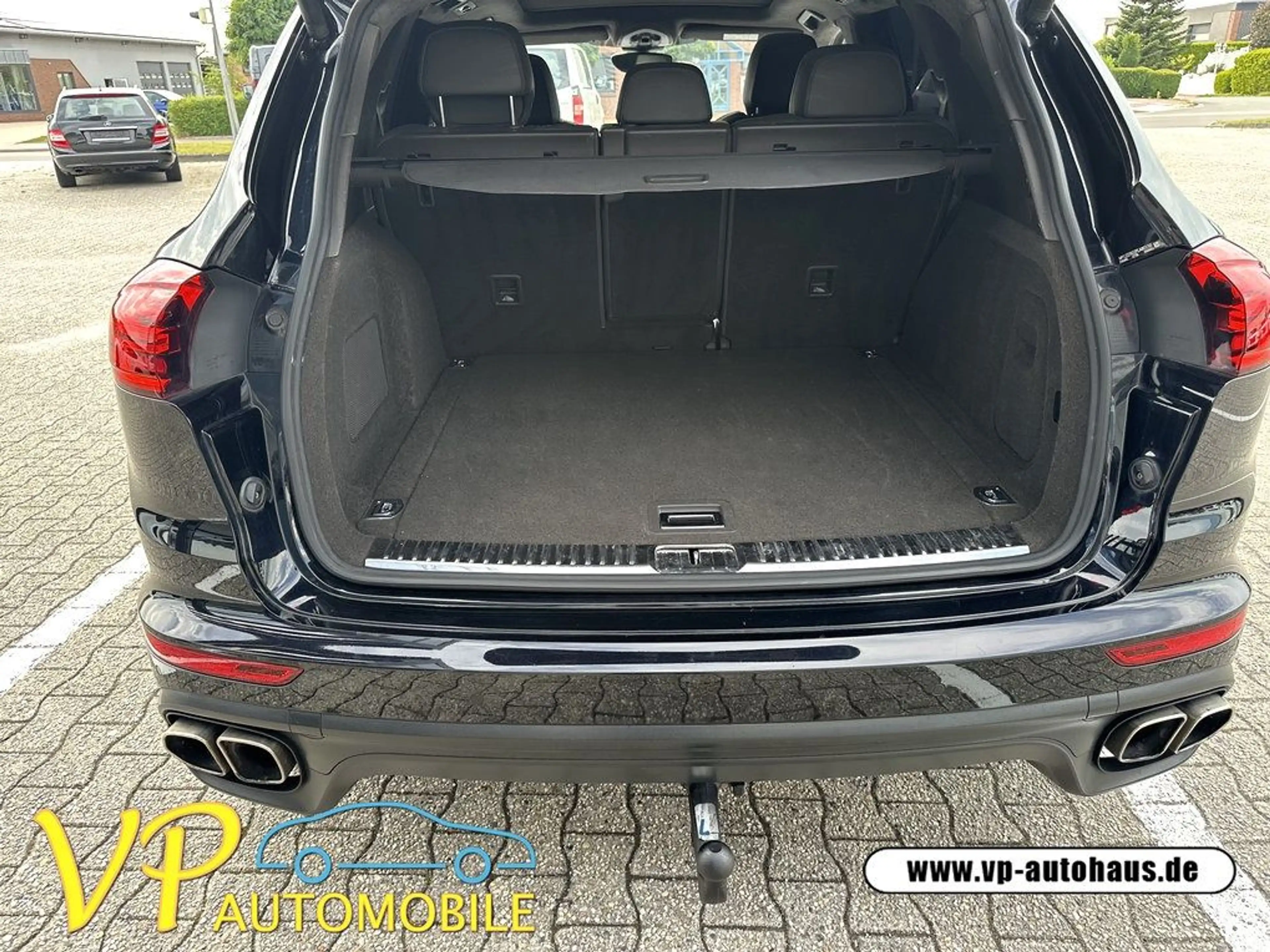 Porsche Cayenne Turbo AHK Pano LED — photo 9