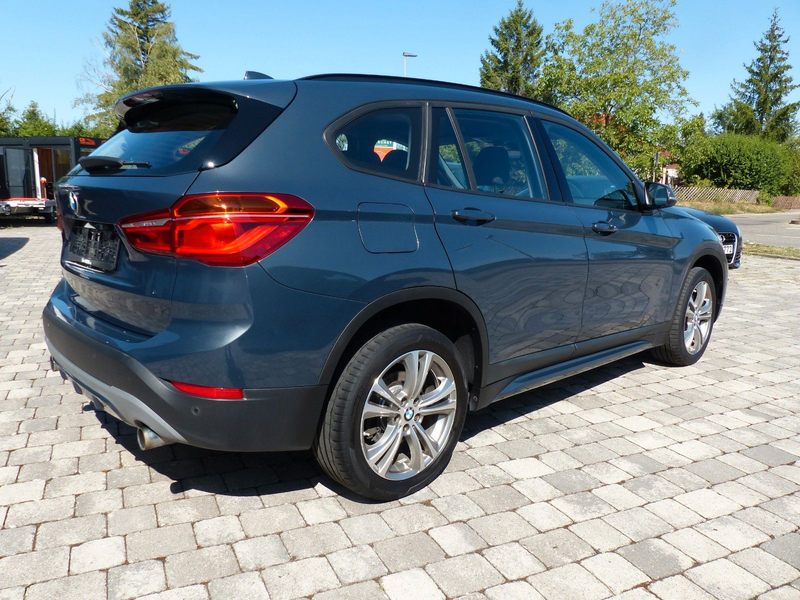BMW X1 sDrive 20 i Sport Line 2.Hand Top gepflegt — photo 4