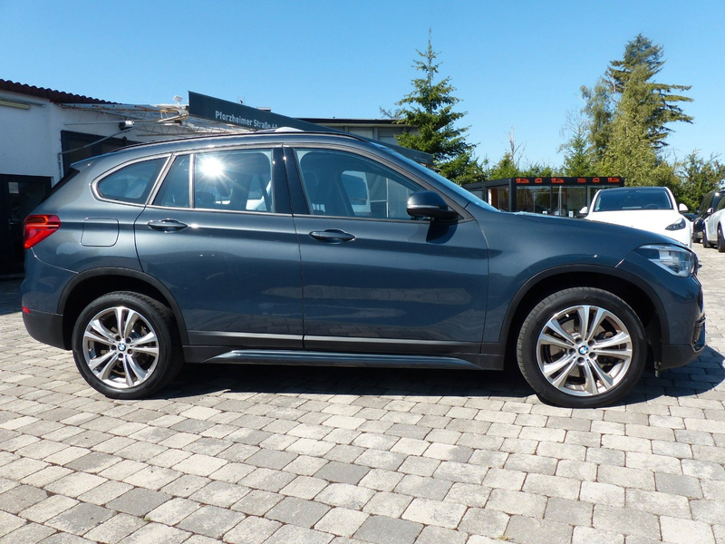 BMW X1 sDrive 20 i Sport Line 2.Hand Top gepflegt — photo 3