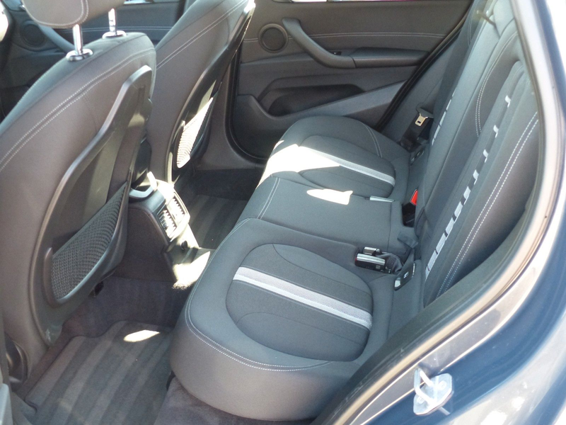 BMW X1 sDrive 20 i Sport Line 2.Hand Top gepflegt — photo 13