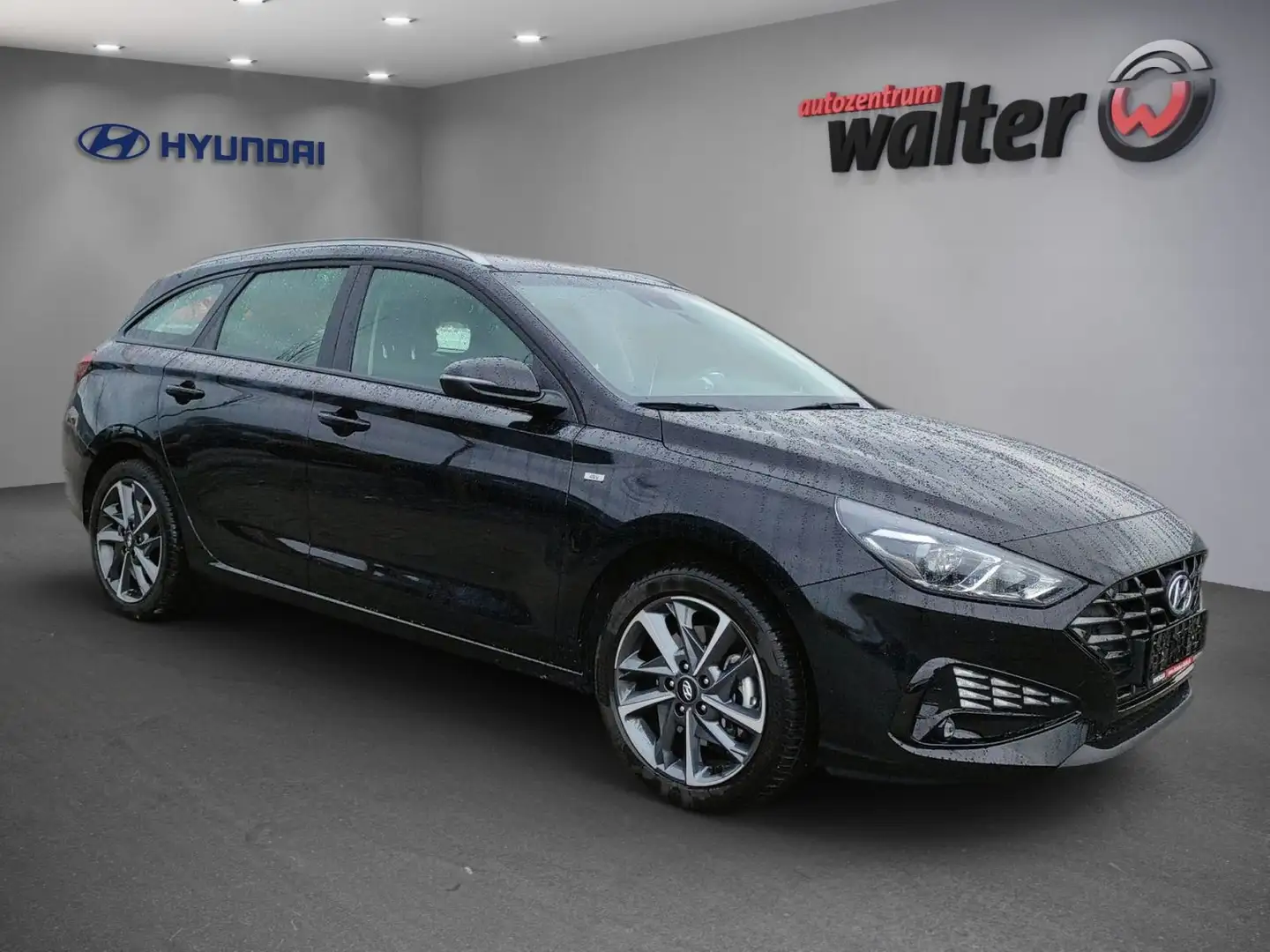 Hyundai i30 Trend Mild-Hybrid 1,5L Navigation, Rückfahrk Schwarz - 2