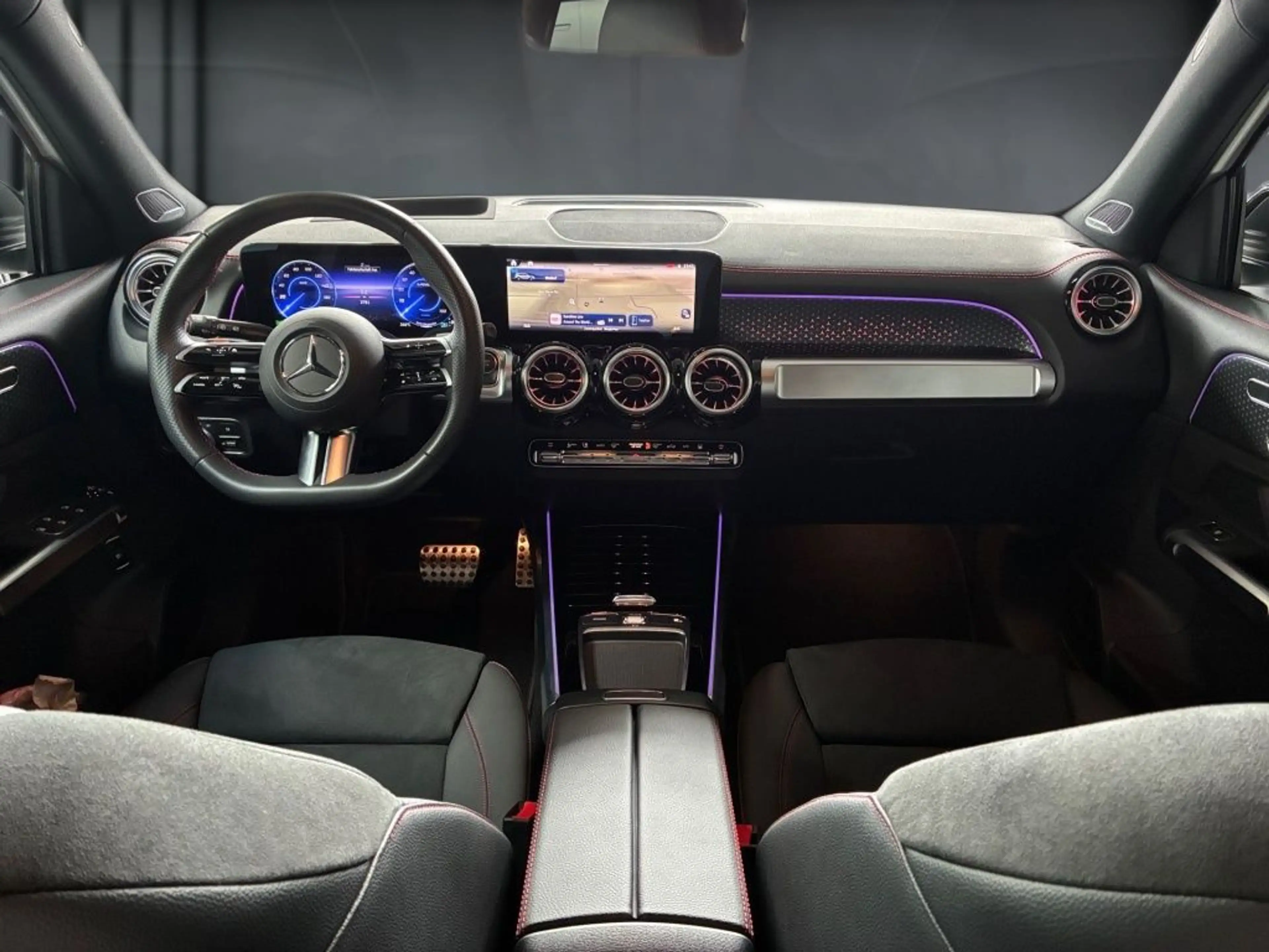 Mercedes-Benz EQB 250 AMG+PANO+NIGHT+AHK+BURMESTER+HUD+360° — photo 15