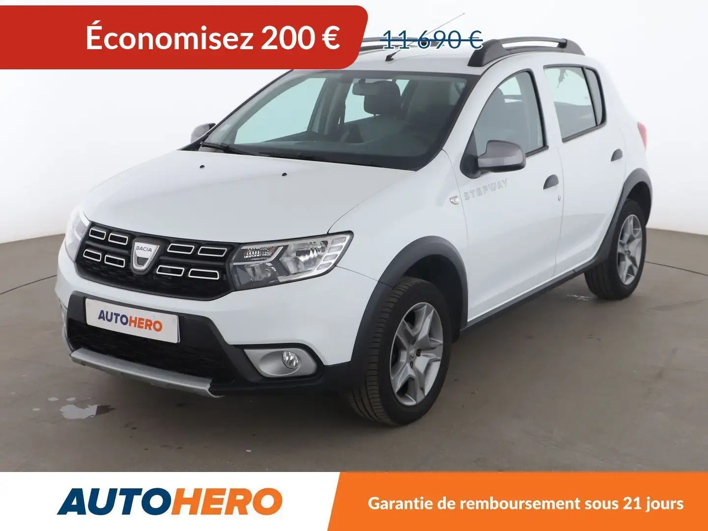 Dacia Sandero Stepway 0.9 TCe Bílá - 1
