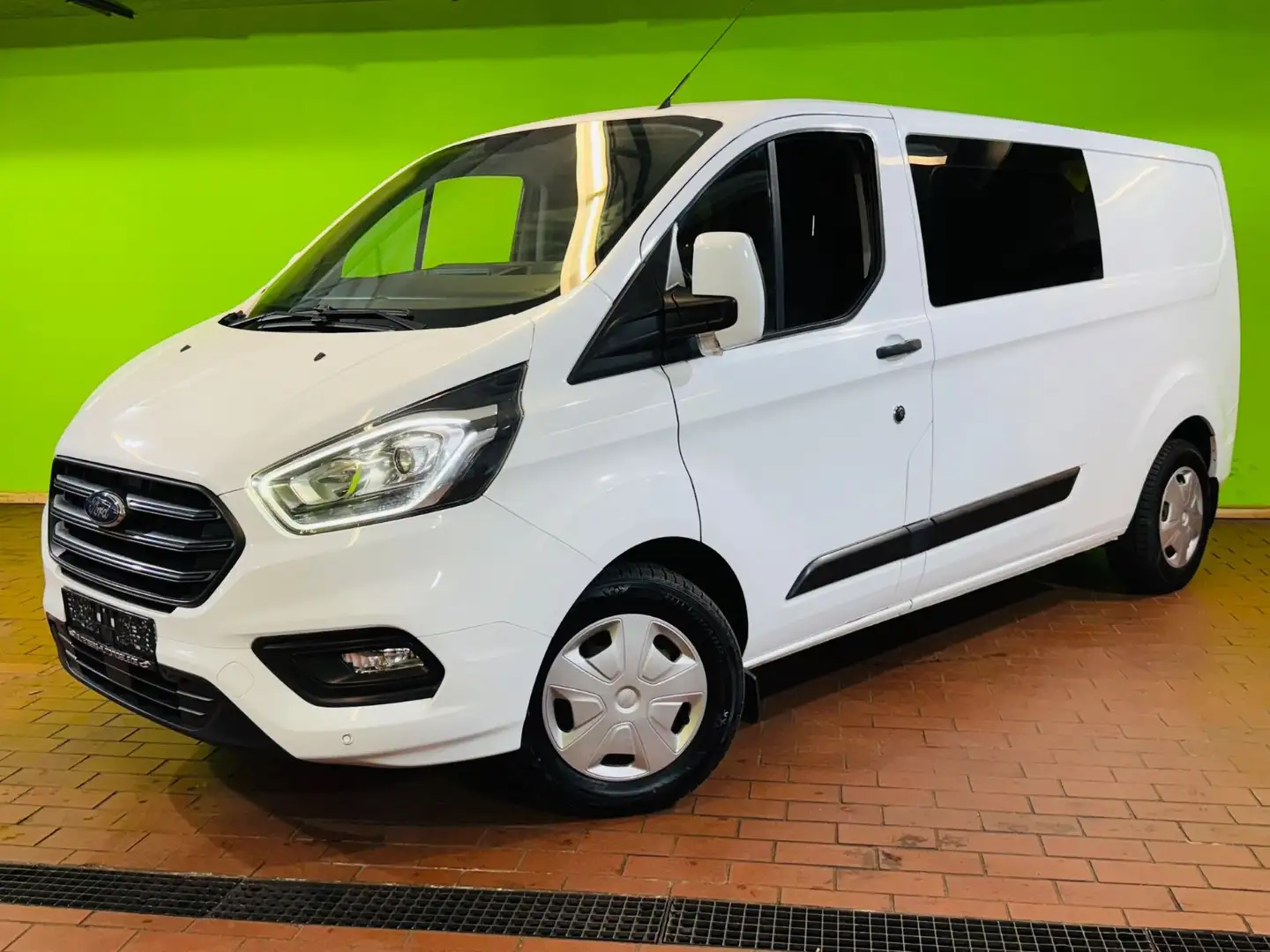 Ford Transit Custom L2 6-Sitze Ahk Finanzierung Weiß - 2