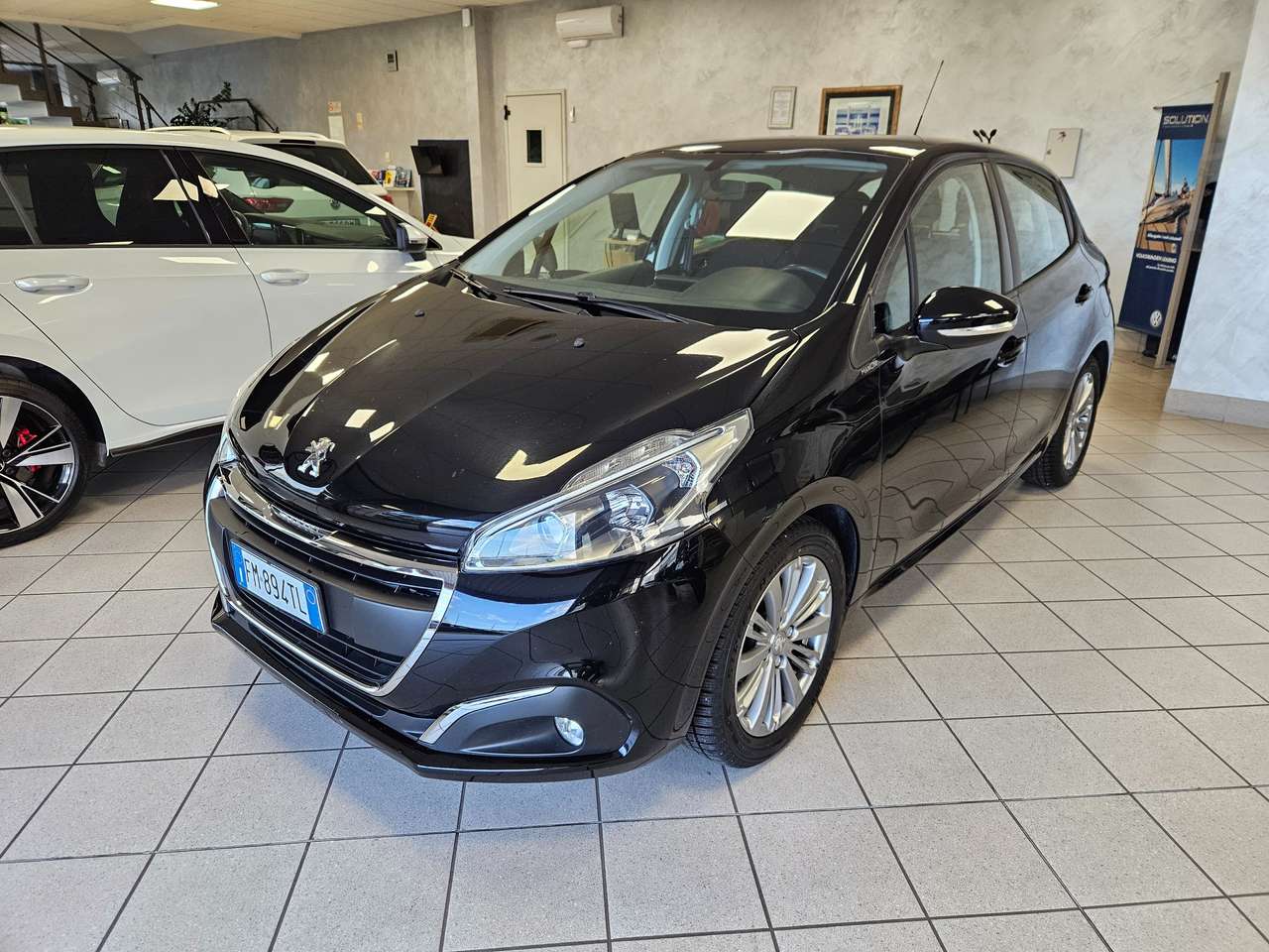 Peugeot 208 208 5p 1.6 bluehdi 75cv