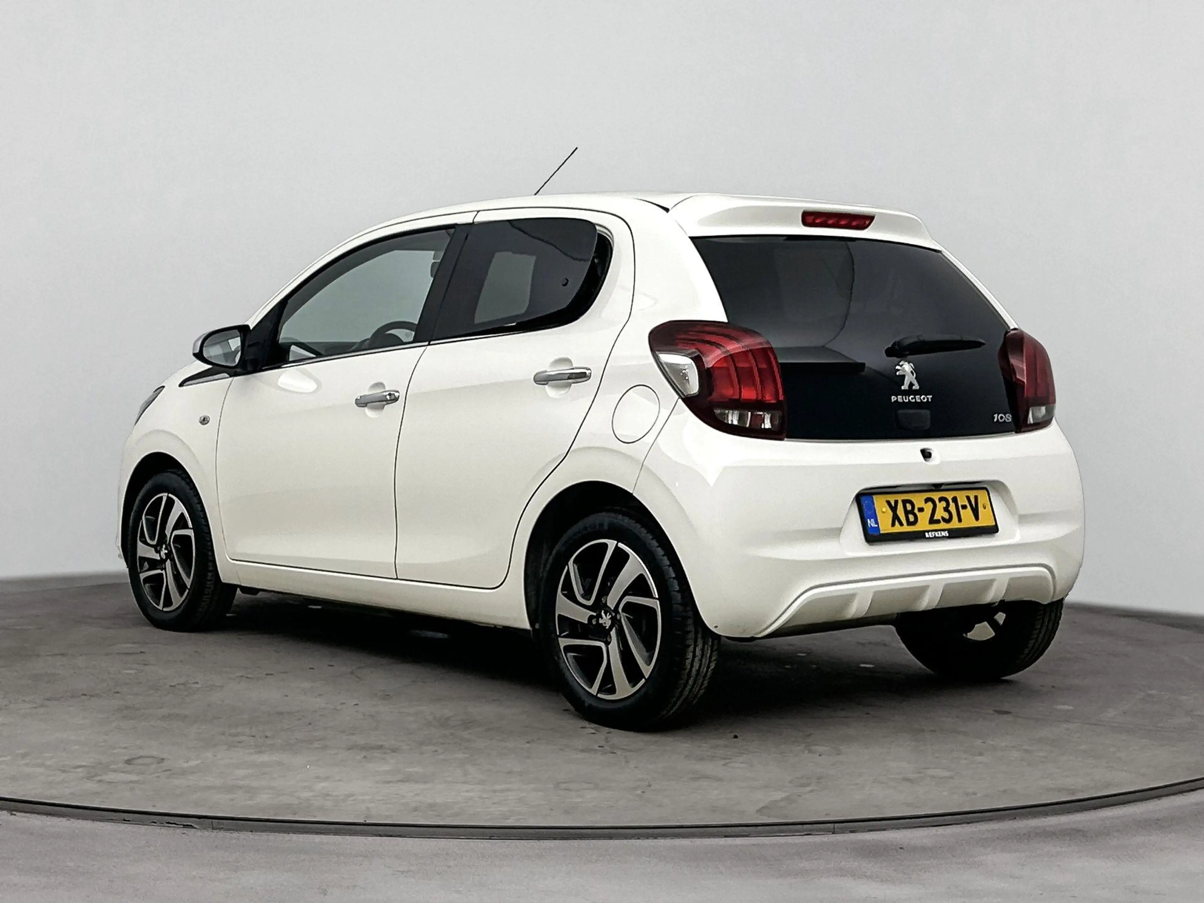 Peugeot 108 72 pk Allure | Apple Carplay/Android Auto | Achter — photo 3