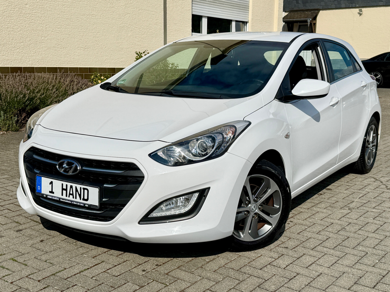 Hyundai i30 YES! 101PS*nur 67TKM*1. Hand*TÜV+Insp Neu*KLIMA*PDC