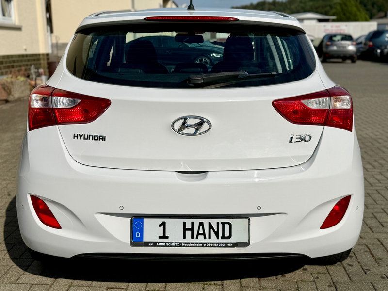 Hyundai i30 YES! 101PS*nur 67TKM*1. Hand*TÜV+Insp Neu*KLIMA*PDC — photo 5