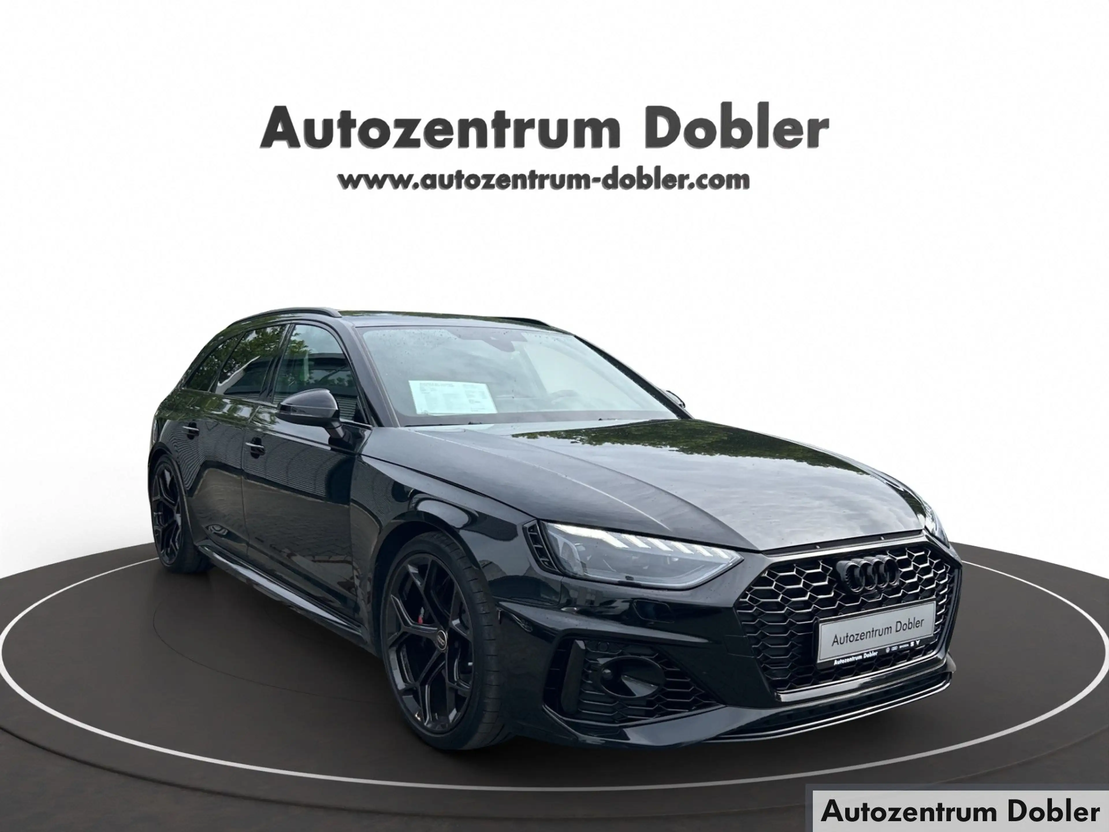 Audi RS4 Avant Competion 331kW AHK Navi PDC Leder LED — photo 4