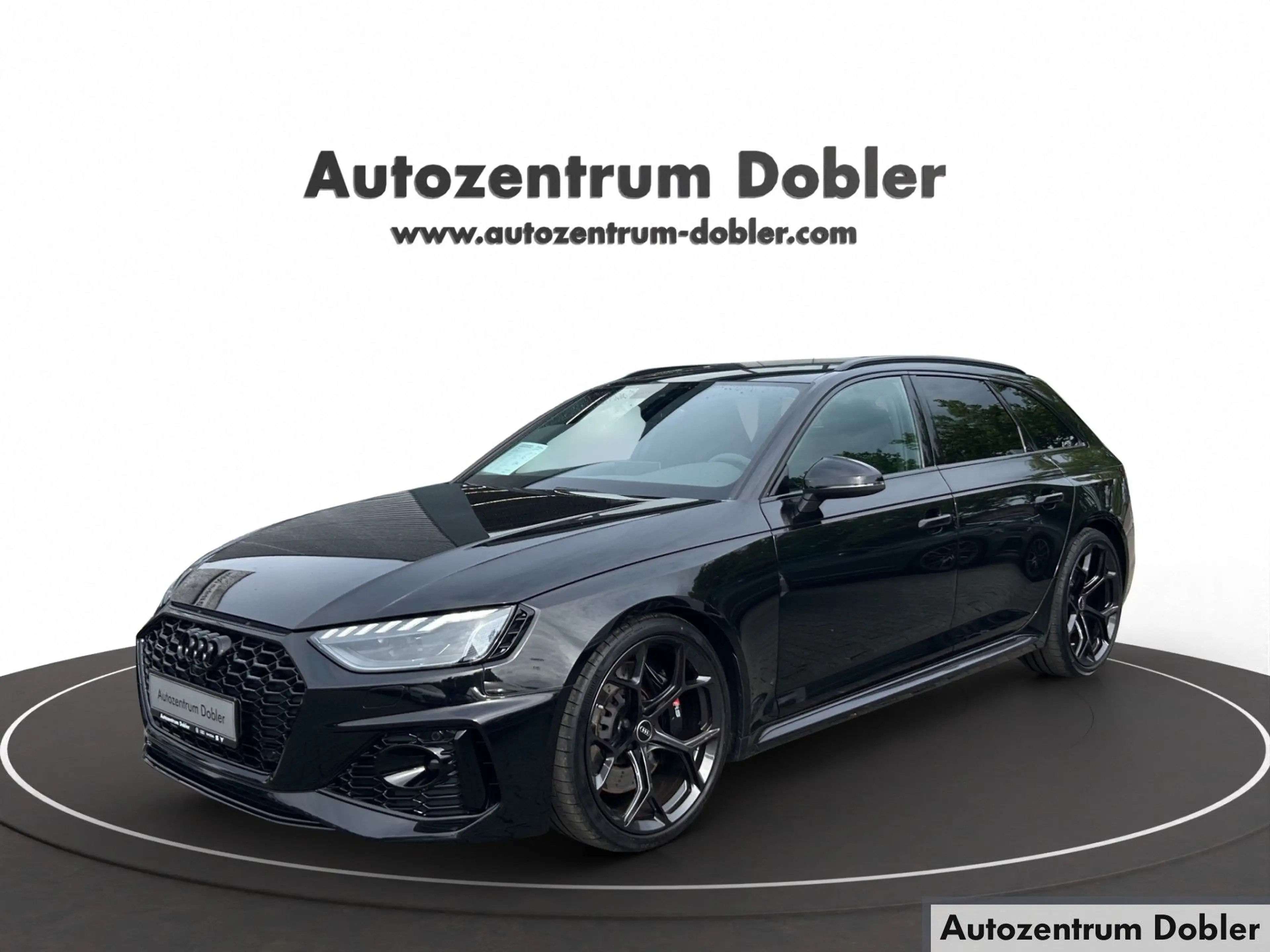 Audi RS4 Avant Competion 331kW AHK Navi PDC Leder LED — photo 2