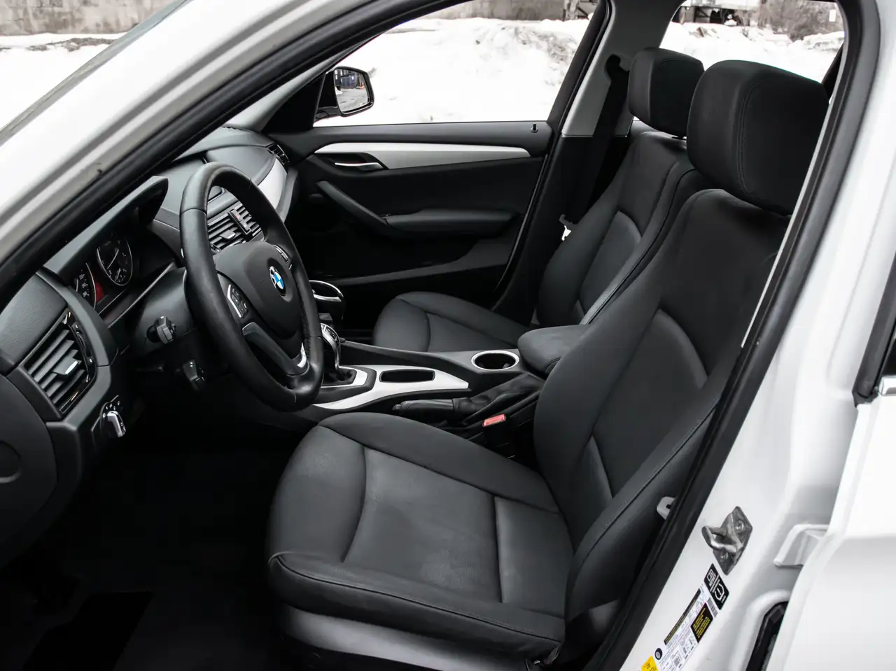 BMW X1 photo BMW X1