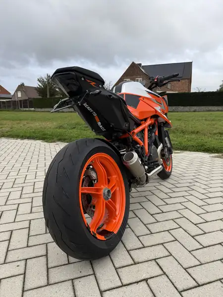 KTM 1290 Super Duke R - foto 5