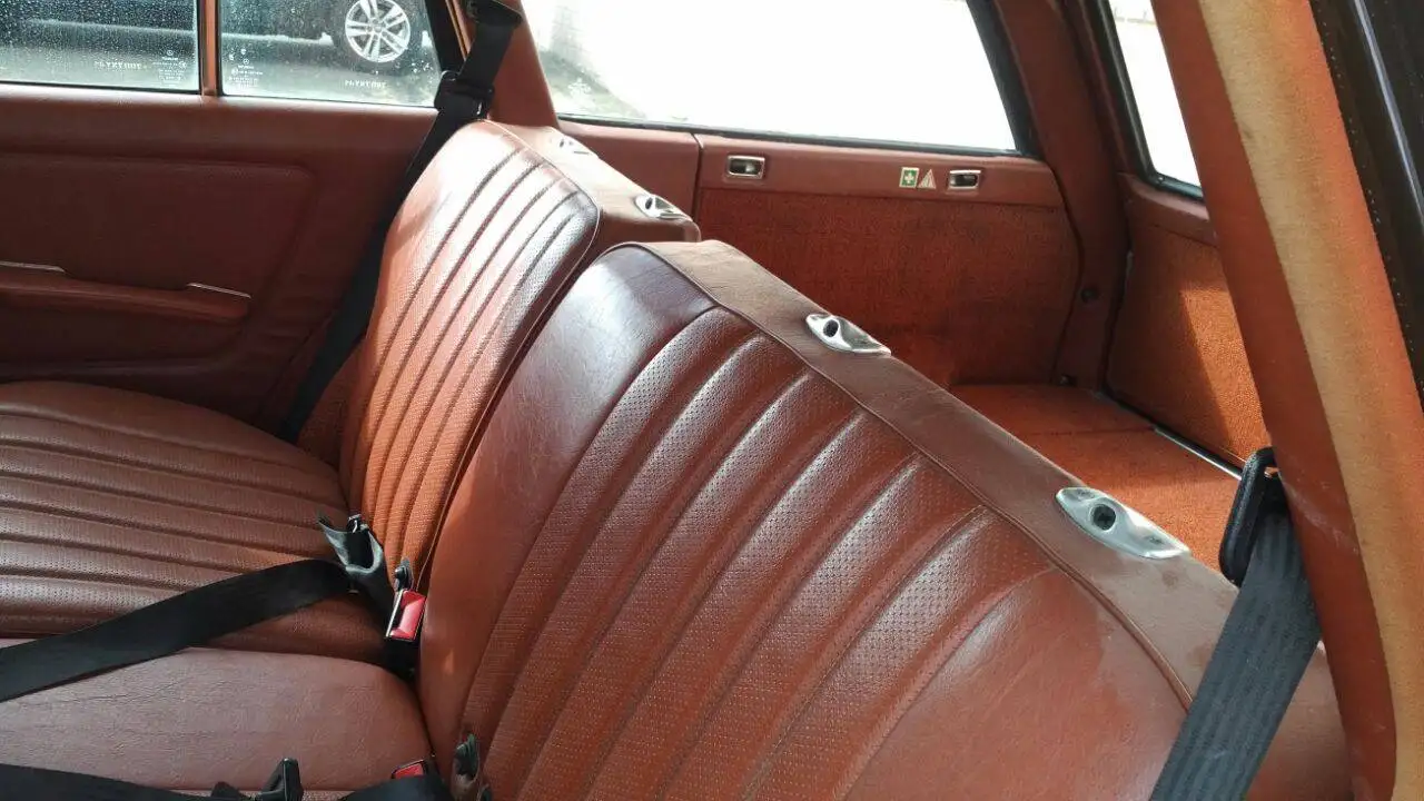 Mercedes-Benz 200 T (W123, S123), foto 7