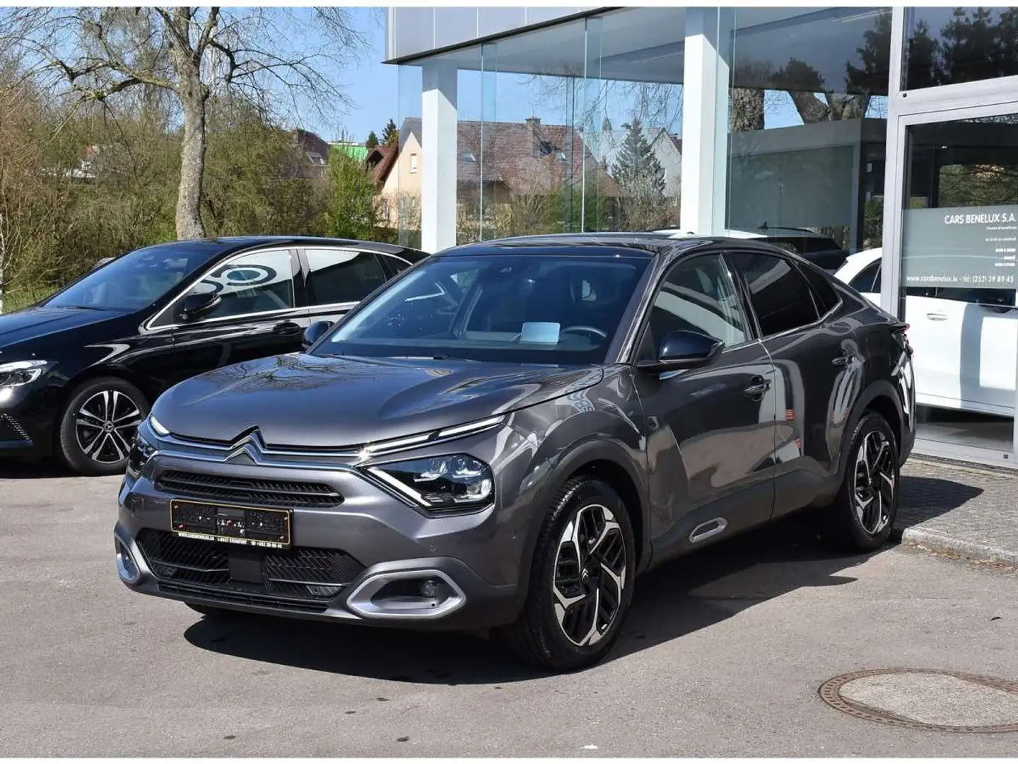 Citroen C4 X 1.2 PureTech Shine EAT8 TOIT PANO CUIR ACC SIDE Gris - 2