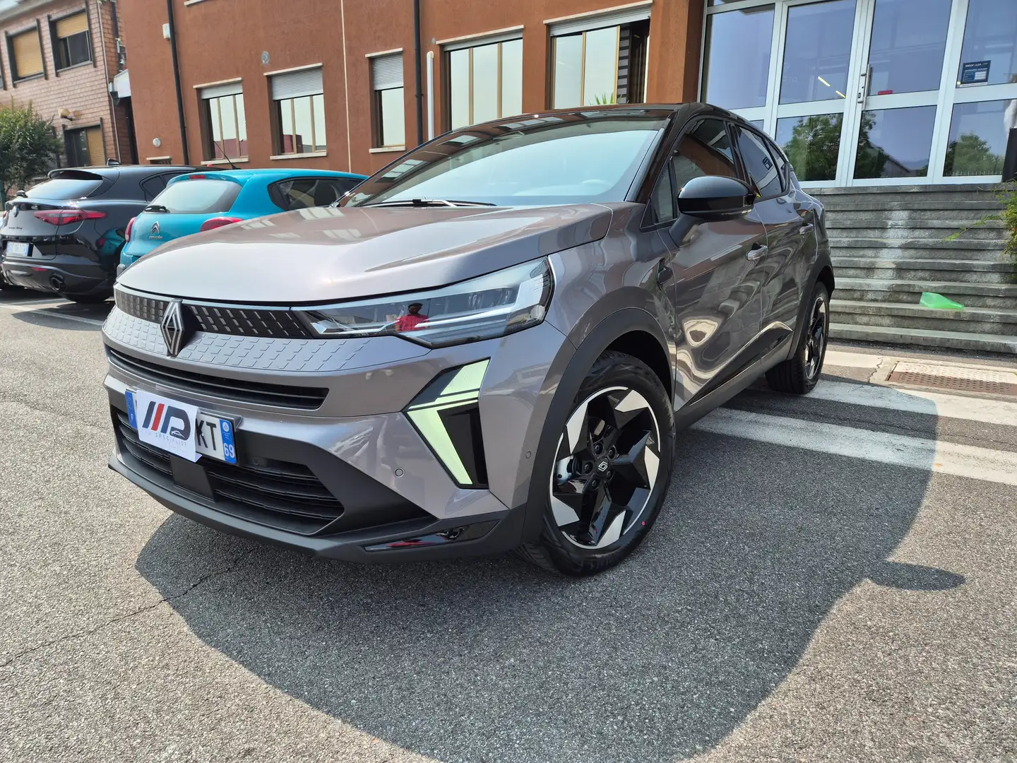 Renault Captur 1.0 eco-g Techno 100cv Grigio - 1