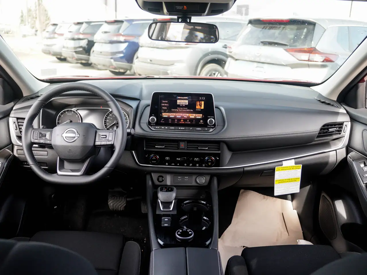 Nissan Rogue снимка Nissan Rogue