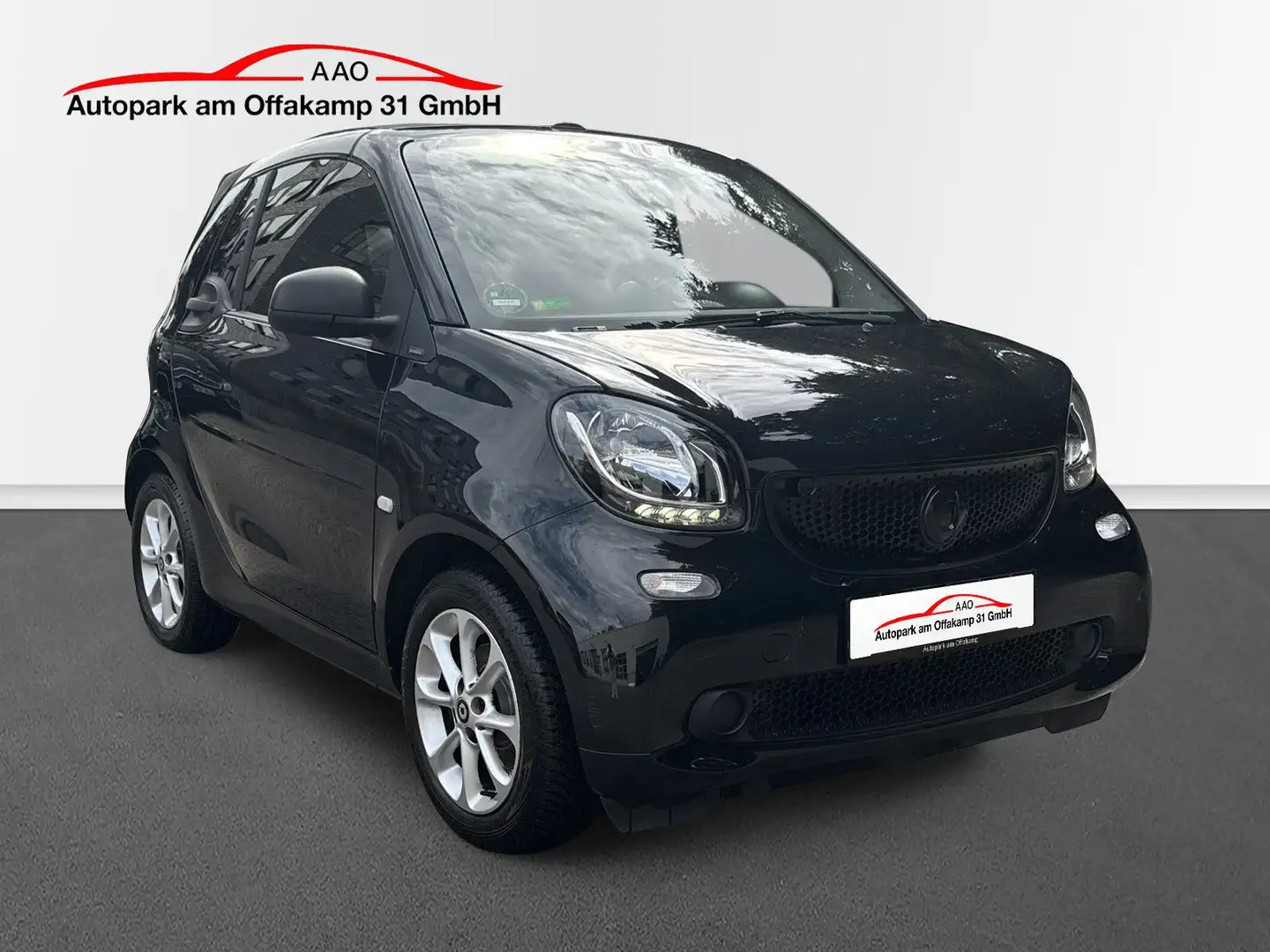 smart forTwo cabrio Passion 52 kW *Klima* Radio*Blueto Schwarz - 1