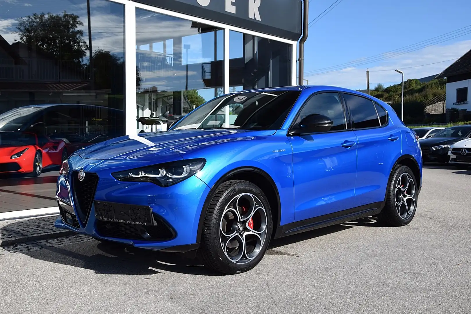 Alfa Romeo Stelvio Ti + Veloce Paket 2,0 16V 280 AT8 Q4 Blau - 2