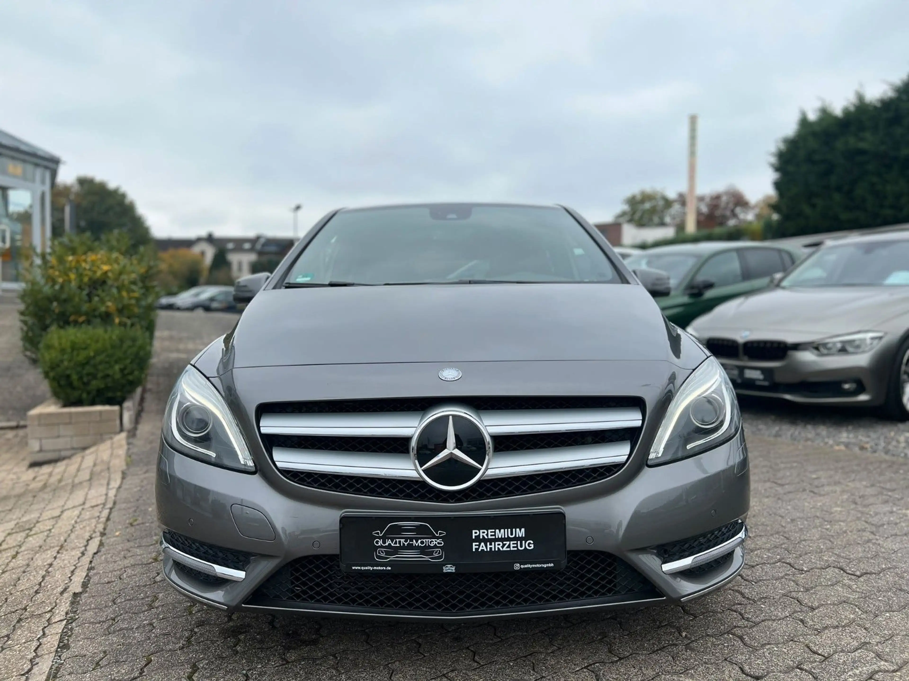 Mercedes-Benz B 200 -KLIMA-NAVI-BLUETOOTH-PDC-BIXENON-TEILLEDER — photo 6