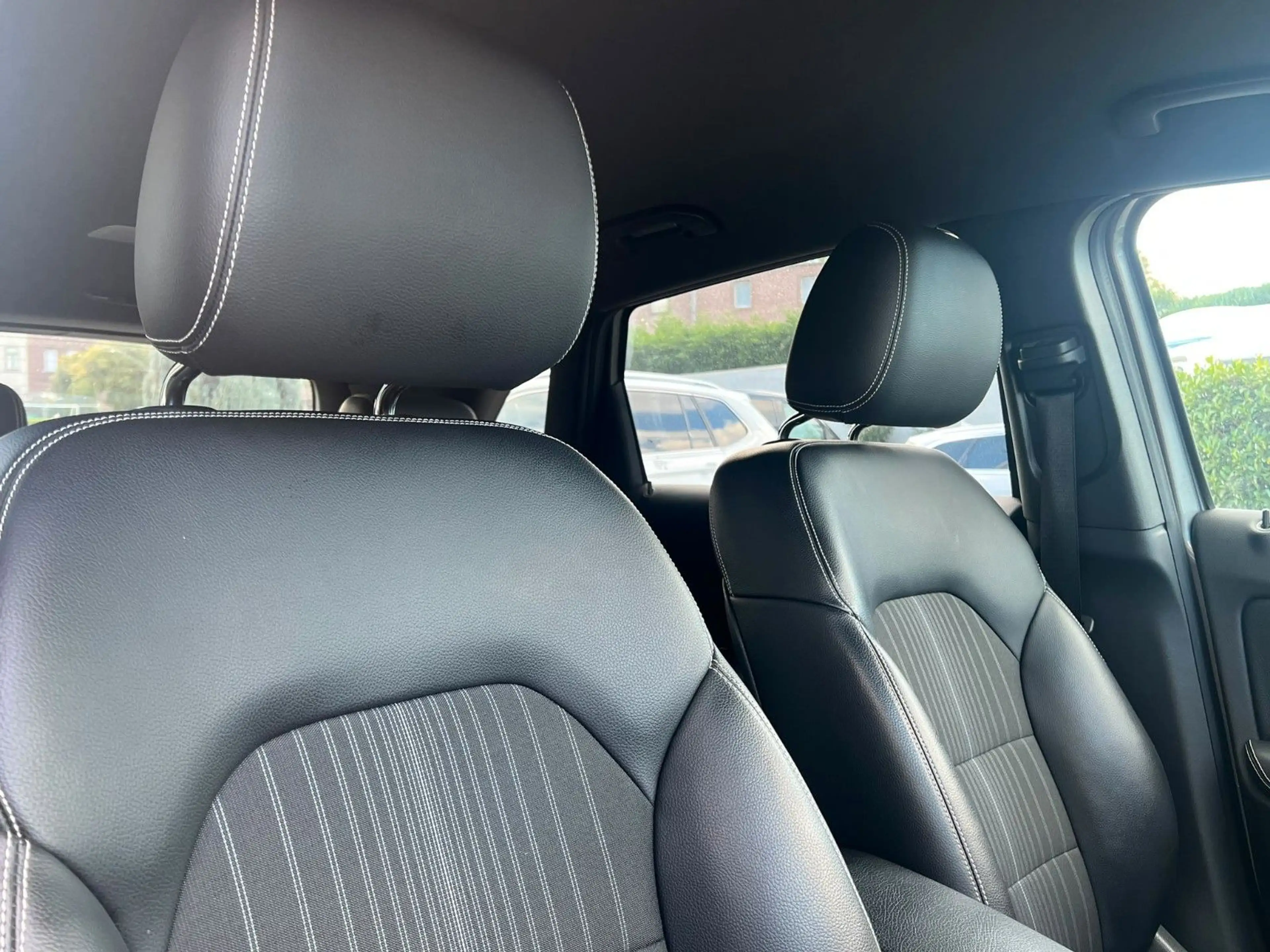 Mercedes-Benz B 200 -KLIMA-NAVI-BLUETOOTH-PDC-BIXENON-TEILLEDER — photo 11