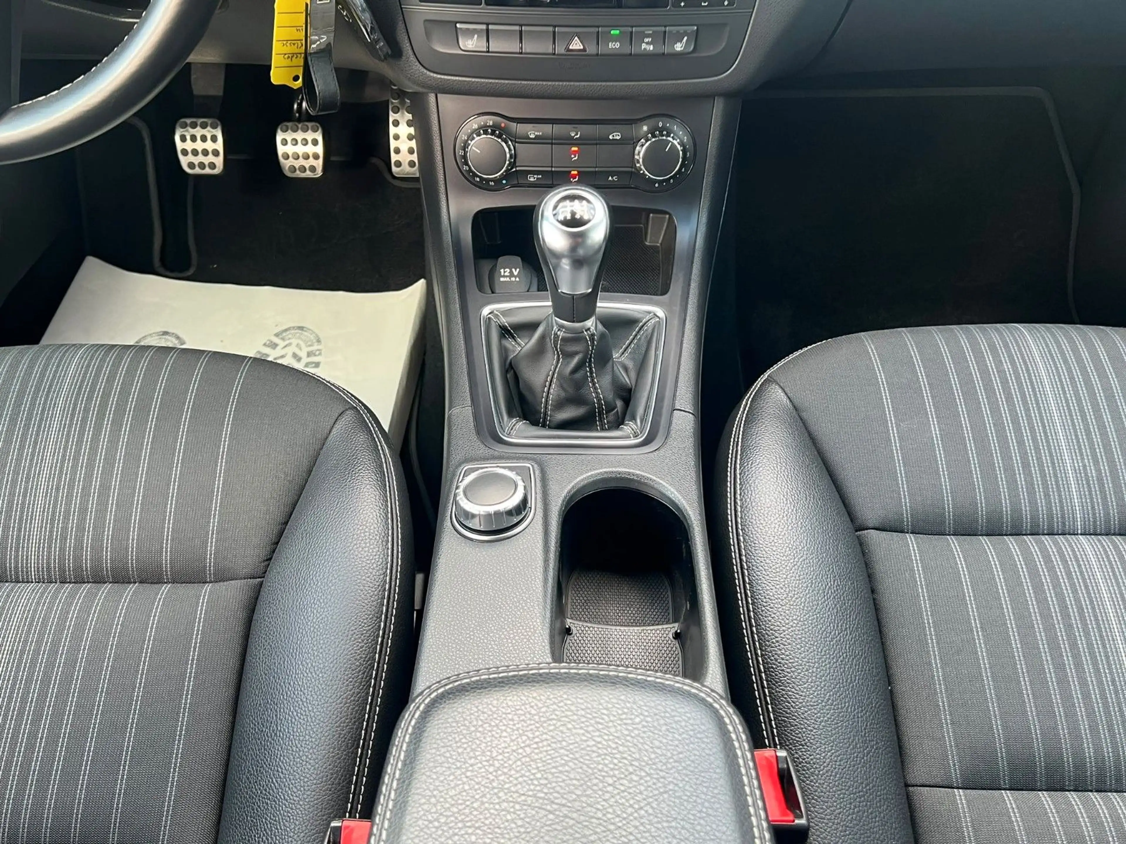 Mercedes-Benz B 200 -KLIMA-NAVI-BLUETOOTH-PDC-BIXENON-TEILLEDER — photo 15